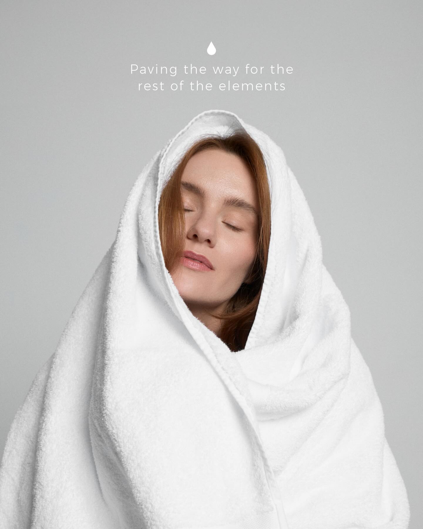 PURIFICATION, the foundation of our #CircleofElements, sets the stage for everything that follows in our skincare rituals. It is the essential first heartbeat where we cleanse and rebalance, paving the way for the rest of the elements to harmonize and enhance your skin.
Embrace this first step with
- The gentle CLEAR, a purifying silky milk infused with the essence of Sweet Almond ,
Avocado , and soothing Chamomile , that dissolves the remnants of the day while
nurturing the skin’s tender barrier.
Then, tailor your ritual with a choice of specially formulated toners, each designed to meet your skin’s current needs and complement the initial cleansing:
- FLORAL LOTION No.1, for soothing softness and a fortified skin barrier, or
- FLORAL LOTION No.2, with gentle AHA and BHA to refine texture, enhance brightness,
and restore clarity.
PURIFICATION is more than just cleansing the surface. It is the release of weight from both the skin and the spirit. When we wash away pollution, sebum, and fatigue, we enable the skin to breathe freely again.
#future5elements #SmartEssentials #PurificationRitual #GlowingSkinRoutine CleanSkincare