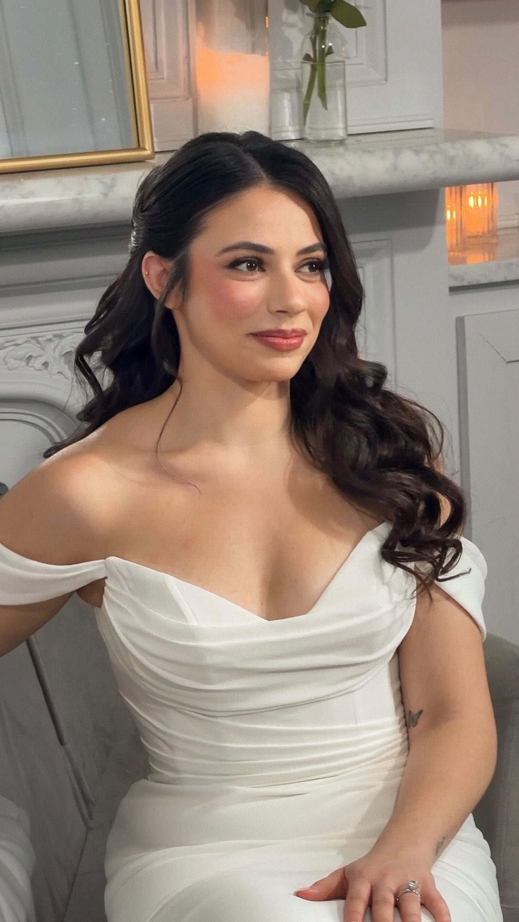 The part of bridal makeup no one talks about… skin prep.
This is exactly why some bridal makeup looks smooth, radiant, and long lasting while others start to separate, crease, or look heavy within hours.
Hi, I’m Vero, a New Jersey makeup artist specializing in skin focused, weightless, long lasting bridal glam.
Before any foundation touches the skin, I focus on creating the right base using customized skincare for each bride. Not every cleanser, toner, or moisturizer works for everyone, and this step is what allows the makeup to melt into the skin instead of sitting on top of it.
For this bride, her skin was already in beautiful condition, but proper prep is what transforms great skin into a flawless, weightless, cakey free finish that holds up through photos, hugs, and a full wedding day.
This is the difference between makeup that looks good… and makeup that lasts.
If you are a bride getting married in New Jersey and want a skin focused, long lasting bridal glam experience, inquiries are now open through the link in bio.
#newjerseybride #njmakeupartist #bridalmakeup #luxurybridal #softglambride