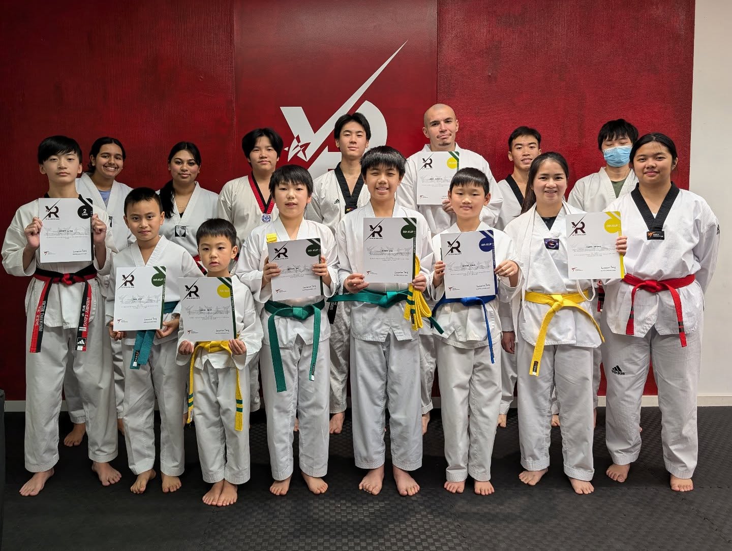 Congratulations to the students who took part in the November promotion test and earned their new belts and stripes! Special congratulations to our newest second degree poom belt Henry Ling.
.
.
.
#vectortrainingcentre #uniforms #martialarts #taekwondo #bctaekwondofederation #tkdcanada #athlete #fitness #vancouver #classes #colourbelt #blackbelt #kick #poomsae #kyorugi #self-defense #promotiontest #belttest