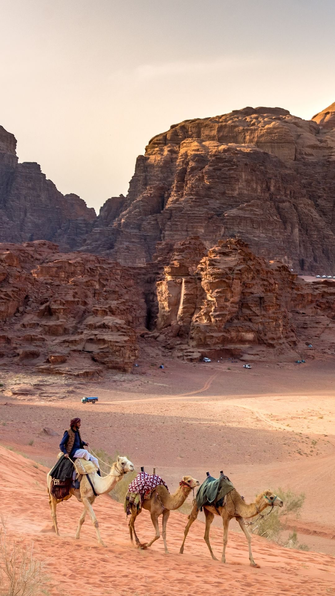 Wadi Rum es Marte en la Tierra.🏜️✨
Wadi Rum is Mars on Earth.🏜️✨
#jordania #jordan #viajar #travelgram #exploremore
