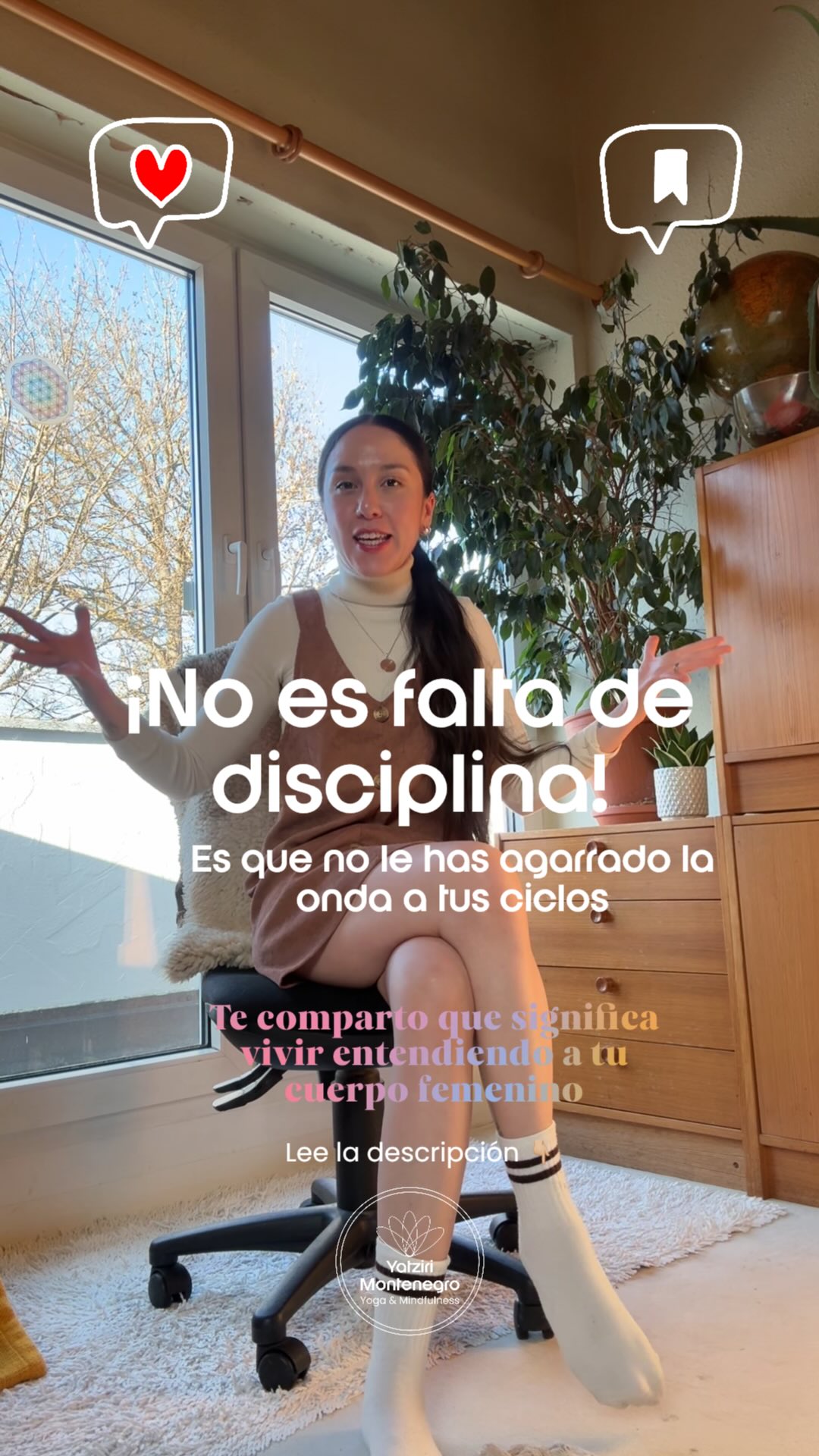 Muchas veces pensamos que el problema es falta de disciplina.
Que deberíamos tener la misma energía todos los días.
Que si no podemos con todo… es porque estamos fallando.
Pero nadie nos enseñó esto:
El cuerpo femenino no es lineal. Es cíclico.
Hay días donde tu cuerpo está listo para accionar, crear, moverse…y otros donde necesita bajar el ritmo, descansar, integrar.
Y cuando intentas exigirte igual todos los días,lo único que pasa es que te desconectas de ti.
Te frustras. Te cansas más. Y sientes que algo está mal contigo.
Pero no eres tú.
Es que estás intentando vivir en contra de tu propio ritmo.
Cuando empiezas a entender tu ciclo, algo cambia:
Dejas de pelear con tu cuerpo y empiezas a trabajar con él.
Y ahí aparece una forma distinta de fuerza. Más consciente. Más sostenible. Más tuya.
✨ Por eso creé Mujer Vital II
Un programa donde aprenderás a adaptar tu práctica de yoga a cada fase de tu ciclo menstrual, entendiendo tu energía, tus hormonas y tu cuerpo desde otro lugar.
Si sientes que es momento de empezar a escucharte en lugar de exigirte…
💛 Las inscripciones ya están abiertas
🔗 Link en mi bio