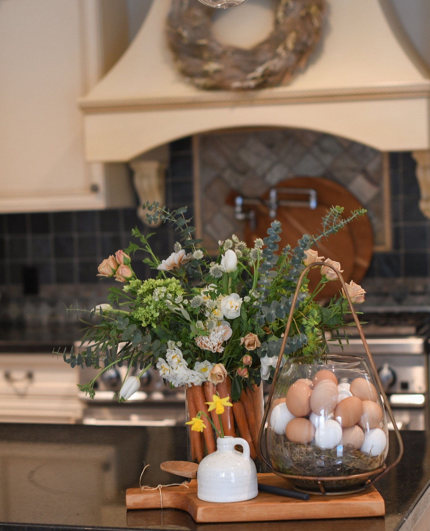 Soft spring moments, gathered with intention 🌿
This Easter, we’re drawn to the quiet beauty of the season — fresh blooms, natural textures, and simple details that feel like home.
A little garden-inspired arrangement paired with earthy elements, bringing that effortless, French countryside charm right into the heart of your kitchen.
From my family to yours, wishing you a beautiful Easter filled with warmth, renewal, and meaningful time spent together 🤍
#easterdecor #springflorals #frenchcountrystyle #floraldesign #easterinspiration #nicheboutiqueflorals #gardenstyle #springtable #eastervibes #myfrenchcountryflowerstudio