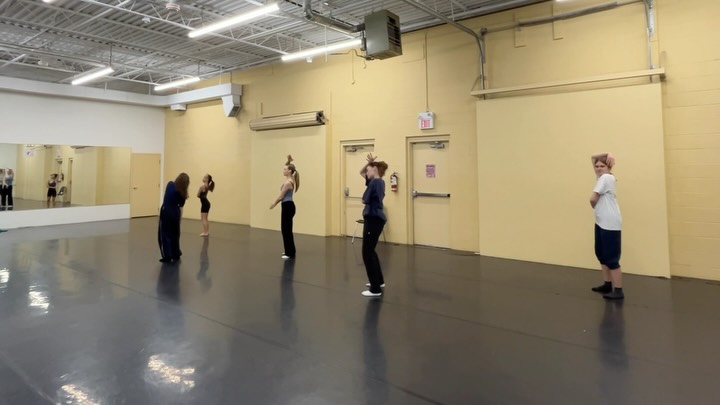 Starting off our throwback Thursday with this combo from @clara.sheehan in February!
#rdp #adultdance #combo