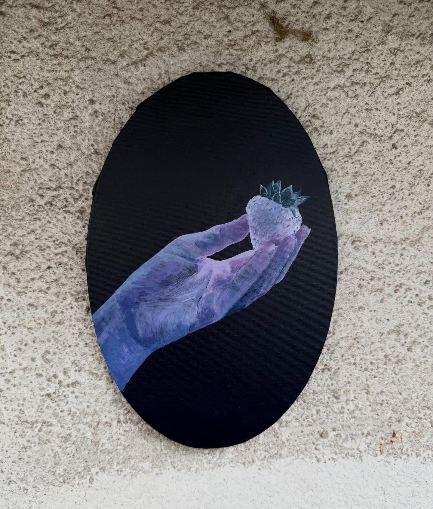 Chuť svetla ✨ The taste of light
acrylic on canvas, 29 x 19 cm, 2026
#strawberrylight #strawberryart #bluepainting #surrealartwork #contemporyart