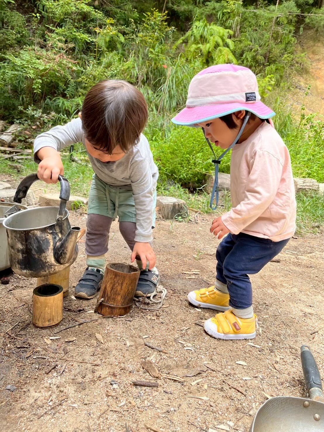 野外保育とよた森のたまご
2026親子組てくてく🌱
今年は月に一度、年間10回の開催
先着で10組受付ます。
開催日は全て月曜日
4/20 、5/18 、6/15 、7/6、9/14、10/19、11/9、12/14、1/18 、2/1
申し込み受付は開催日毎にその開催月の1日午前10時開始。公式LINEからどうぞ宜しくお願いします😊
※1月の申し込み受付開始は1月7日です
#野外保育とよた森のたまご
#森のようちえん #自然育児
#園児募集中 #豊田市