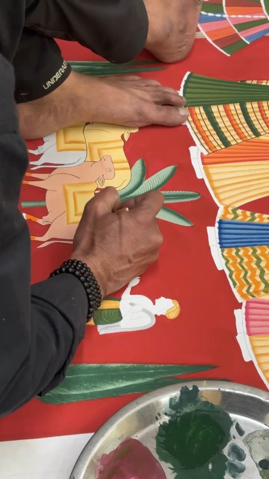 🖼️✨ Discover the mesmerizing world of Pichwai art with Visvakrit! 🎨 Each piece is a vibrant tapestry that tells stories of devotion and tradition, beautifully capturing the essence of Indian heritage.
🌟 Explore our collection and bring home a unique piece of art that resonates with culture and craftsmanship.
📦 For more details or to place an order, DM us or contact us at +919266886221
#PichwaiArt #Visvakrit #IndianArt #Heritage #ArtLovers SupportArtists