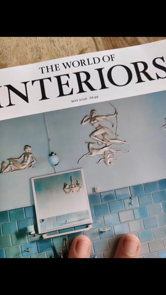 Oh hello there 👋
It's an overdue leisurely Monday, munching on chocolate and reading the latest issue of @theworldofinteriors of which I am proud to be featured.
Back on it tomorrow, expect dispatch confirmation, pictures, quotes and final designs.
A reminder I am booked back to back until mid June for 3D and sculptural work. But I am available for body castings and emergency memorial castings as these fit in around exciting new installs. So much to share.
Happy Monday and thankyou for keeping me busy 💖