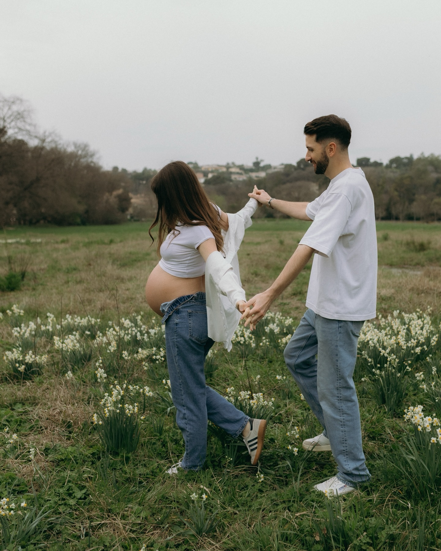 Des moments simples, vrais et si précieux 🫶🏼✨
📆 Réserve toi aussi ta séance photo
⊹ www.behappylivefully.com
⊹ contact@behappylivefully.com
Hello! Je suis Taline, photographe de mariage, photographe de maternité, photographe de famille, photographe de couple dans les Alpes Maritimes et Var 📸🤍
─
photographe nice · photographe 06 · photographe alpes maritimes · photographe côte d’azur · photographe naissance · photographe cannes · photographe monaco · photographe var · photographe grossesse · photographe maternité · photographe couple