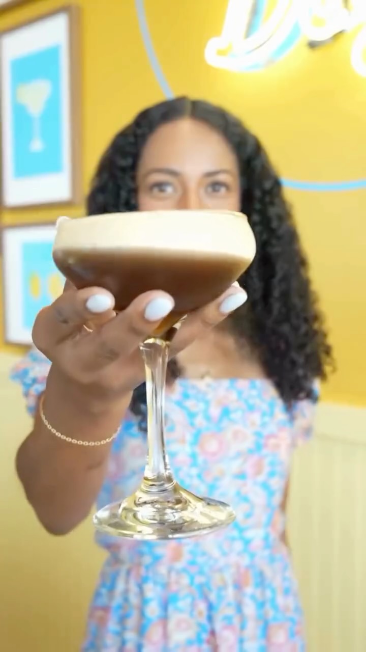 Sunny mornings, endless syrup, and good company—brunch at @eatatovereasy is always a delicious adventure! 🥚✨💛
#TheShoppesatCasaPaloma #LetsShoppe #OverEasyRestaruant #BrunchGoals #WeekendVibes