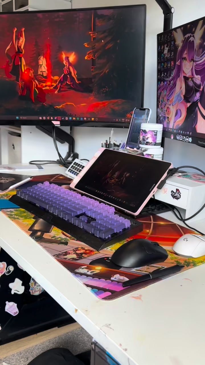 Another new Desk Mat in the building! I adore the Bingus desk mat so much, look at all these little guys!!
Sleepy Bingus is for sure my favourite, which one is yours?
Available now!
#bingus #artist #digitalart #vtubermascot