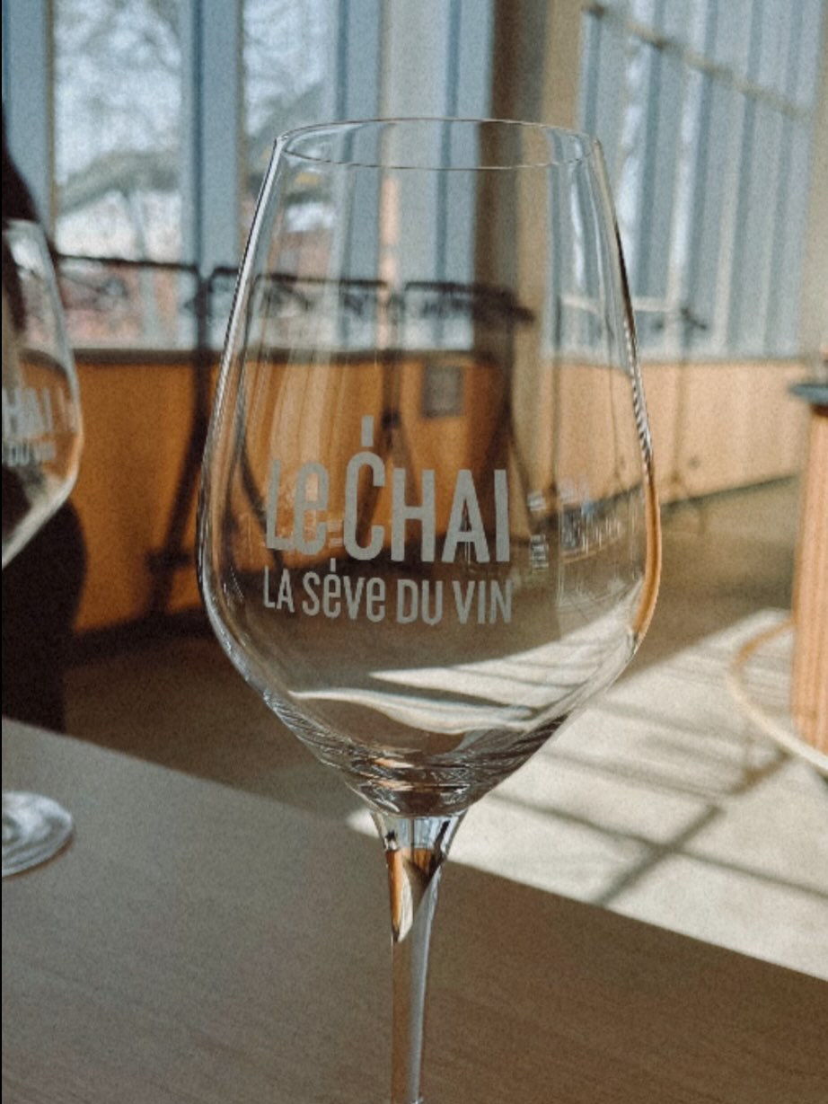 Petit retour en images sur « Le Chai (re)fait son salon ! » 🍷
De beaux moments d’échanges, de découvertes et de dégustation 🫶
Un immense merci à tous les vignerons d’avoir répondu présent. On remet ça quand ? 😍
Toutes les cuvées que vous avez dégustées samedi sont disponibles au Chai !
#LeChai #SalonDuVin #Vignerons #Degustation #pau
@lionelosmin @domaine_bellegarde @distillerie.sugarra @brasserieaussau @lespasseursdevins @domainedelhortus @clos_de_lanhel @m_chapoutier @aixrose.official @chateau_thieuley @domainesergelaloue @domainemerlin @damptfreres @atelier_hugues_laborde @jarnoterie @mourguesdugres @domaine_la_monardiere @combellaserre @domainecastera @closuroulat @alexfoillard @champagnedrappier @domaine_chaume_arnaud @patisserieartigarrede @birabenfoiegras @domaineperaldi @chambreamourfr