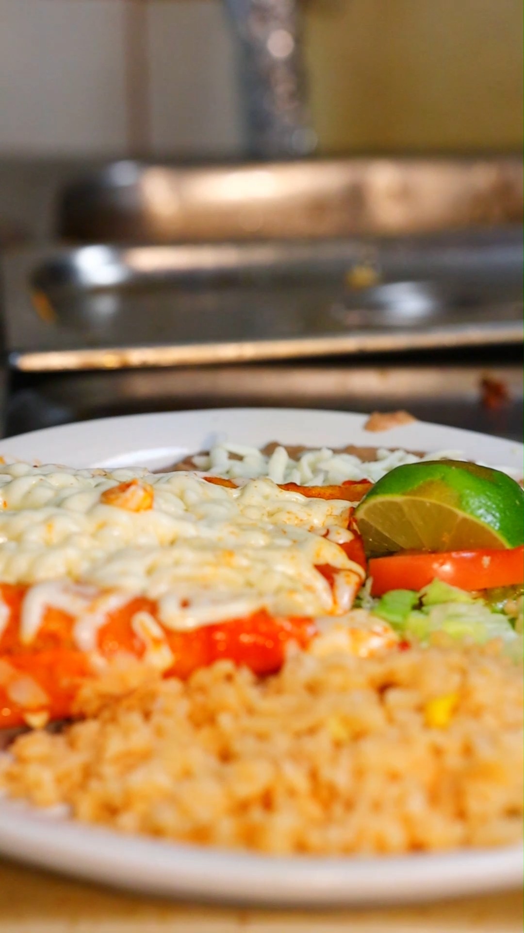 🌮 Authentic Mexican flavor, made by hand 🤤
Every enchilada, every shrimp… crafted with that homemade touch you won’t forget 🔥
👉 Come try it today
#ChicagoEats #HandmadeFood #FoodCravings #FoodieChicago #ElCharroDeSanFrancisco