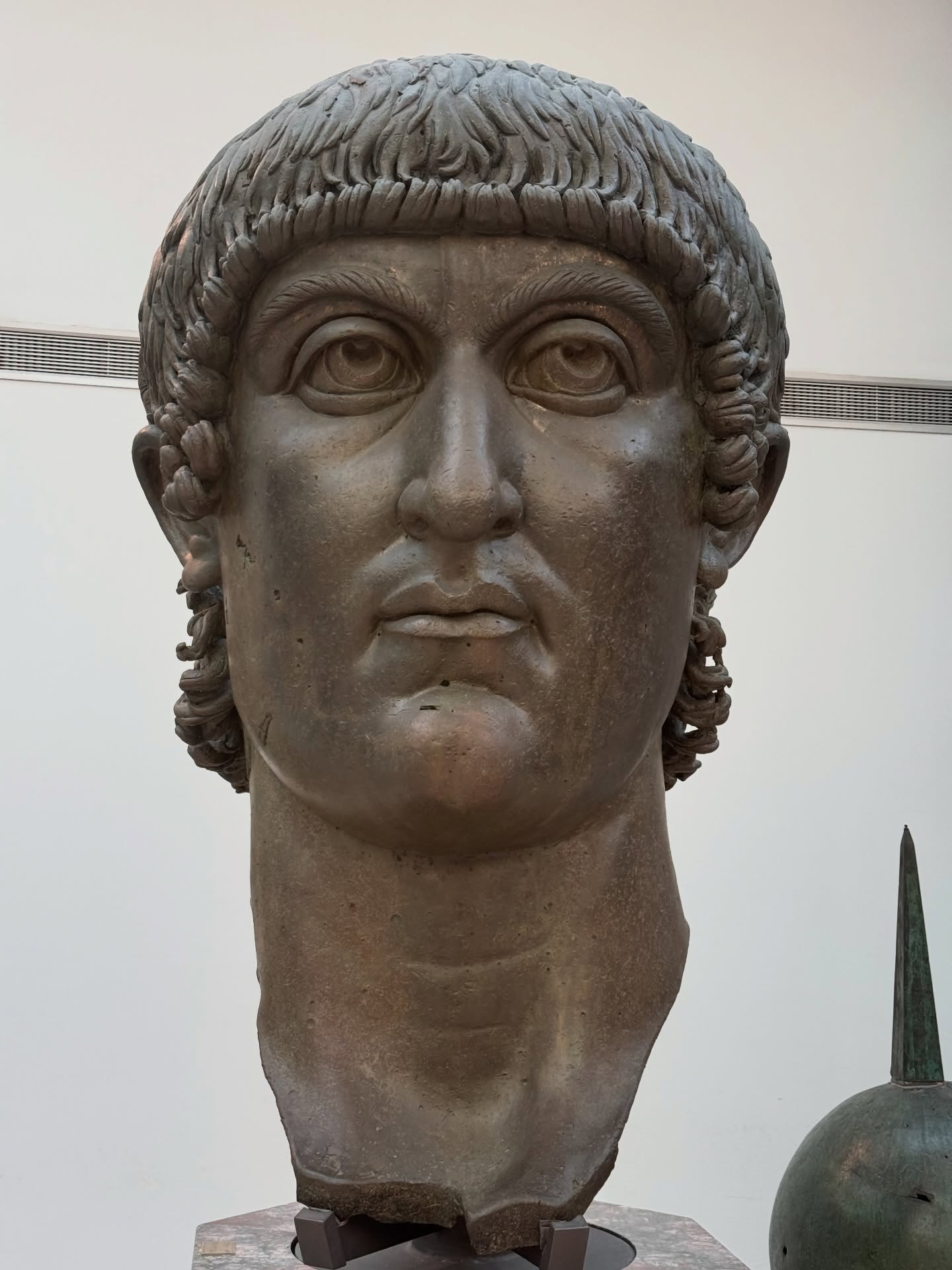 The greatest version of #constantinethegreat as a pagan deity