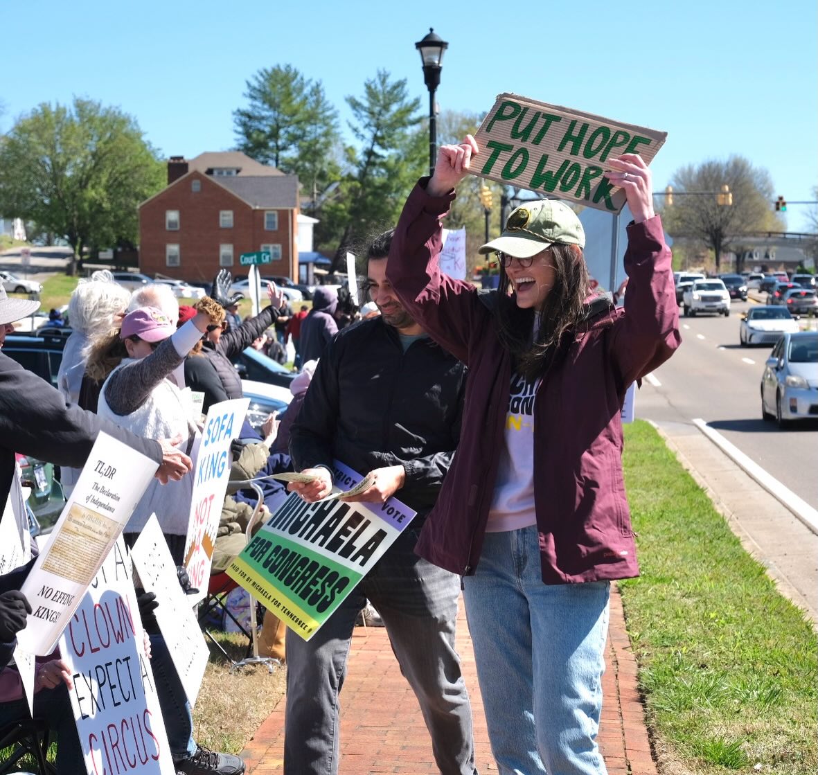Thank you @michaelabfortennessee for joining a thousand of us in #MaryvilleTN for #nokings !!!