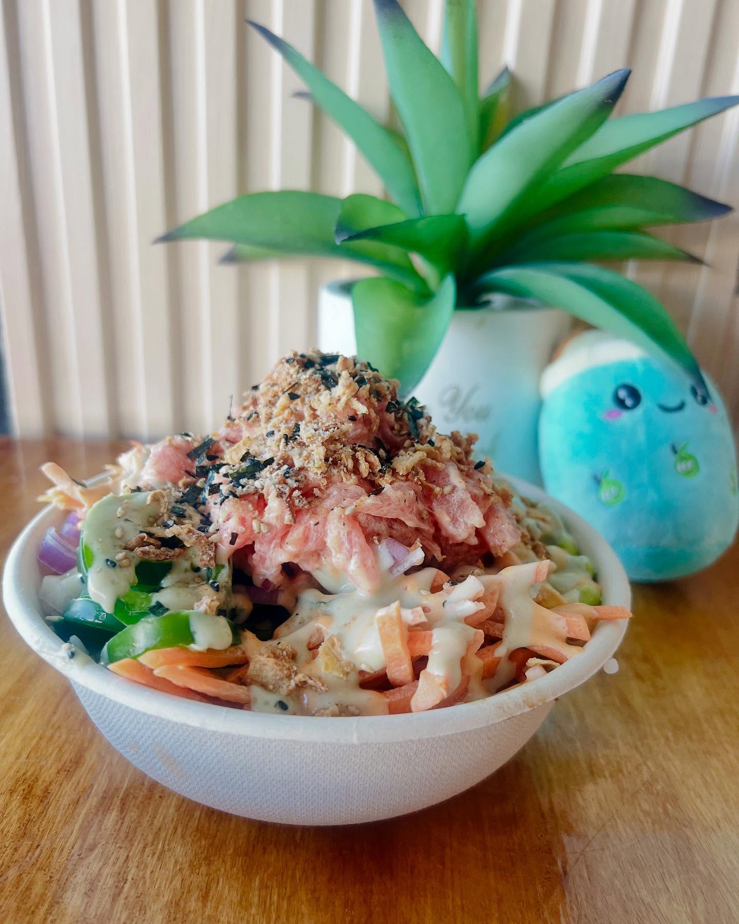 Poke bowl and boba plushie!!! Name a better duo๐๐.