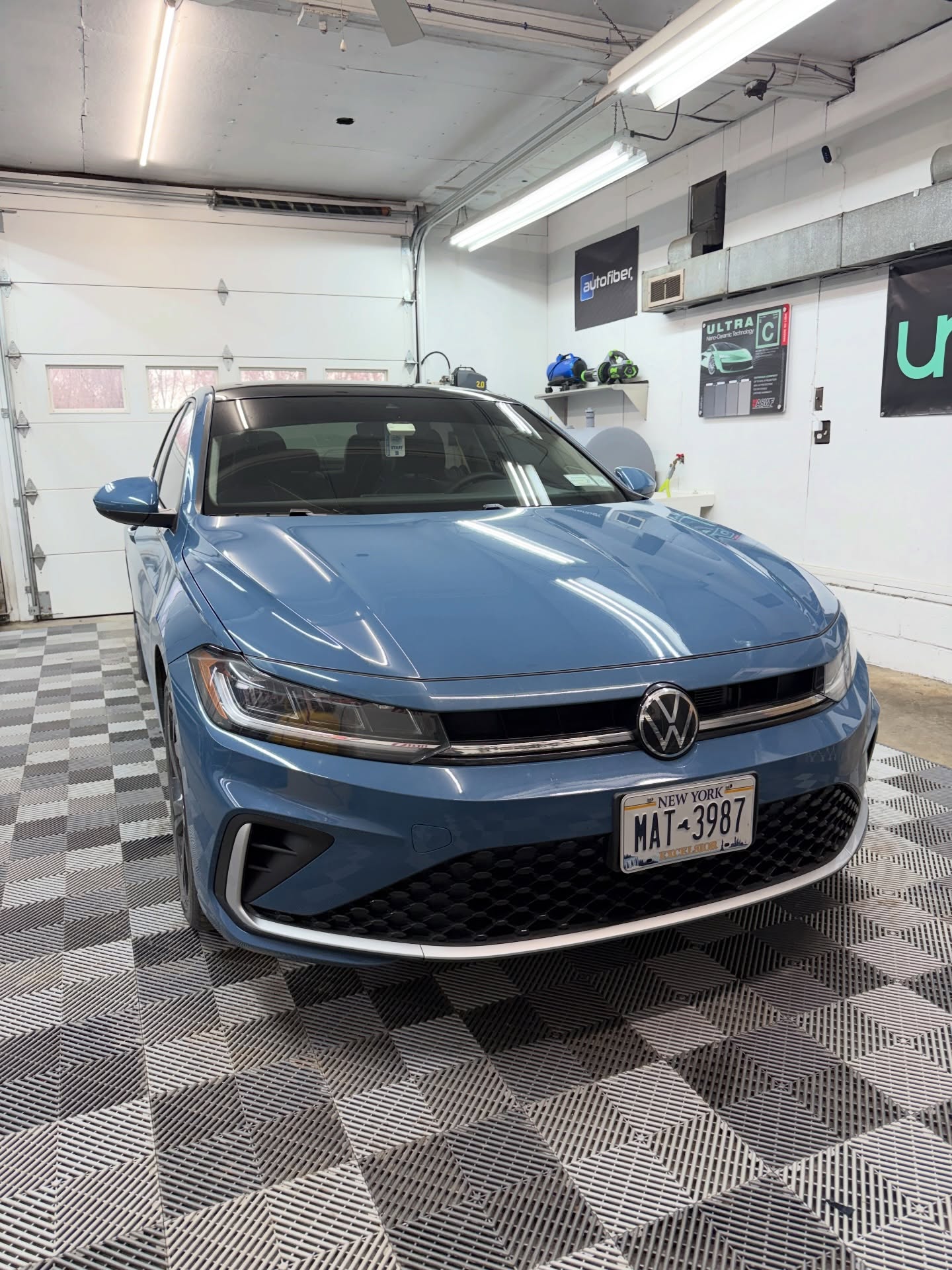 Keep your vehicle cooler this summer with window tint! No pun intended.
Heat rejection, style and privacy are what make window tint worth it.
Schedule yours today!
#windowtint #satisfying #reels #tintshop #explorepage
🔗 www.hudsonvalleydetail.com
📍53 Samsonville Road Kerhonkson, NY 12446
📞 845 532 4390
✉️ hudsonvalleydetail@gmail.com