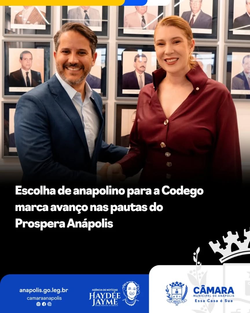 Get @reshare_app • @camaraanapolis A nomeação de um representante anapolino na presidência da Codego (Companhia de Desenvolvimento do Estado de Goiás) atende a uma das principais reivindicações levantadas pelo Prospera Anápolis, fórum idealizado pela presidente Andreia Rezende (Avante) visando à união de esforços entre poder público e setor produtivo para alavancar a economia local.
Luiz Antônio Oliveira Rosa, presidente do Sinduscon (Sindicato das Indústrias da Construção e do Mobiliário de Anápolis), foi escolhido pelo recém-empossado governador Daniel Vilela (MDB), nesta terça-feira (31.mar), para comandar o órgão do Estado que administra os distritos agroindustriais.
“A cidade que possui o maior polo industrial de Goiás merece ter um anapolino comandando a Codego, não apenas para trazer benefícios para Anápolis, mas para cuidar dos demais distritos do estado. Parabéns ao nosso governador, Daniel Vilela, por essa indicação”, comentou Andreia assim que Luiz Rosa foi confirmado na Codego.
A presidente reafirmou que a presença de um anapolino no comando da Codego foi uma das demandas tratadas na reunião do dia 12 de março, a primeira do Prospera Anápolis. Segundo Andreia, políticos e empresários cobravam naquele momento alguém que dialogasse com as demandas da cidade. “E o Luiz Antônio representa o Sinduscon, a Acia e tantas entidades que estão unidas em prol desse desenvolvimento da cidade de Anápolis”, comentou.
A presidente da Câmara ressaltou que irá marcar uma agenda com o novo presidente da Codego para tratar das primeiras reivindicações, tanto dos vereadores quanto da população em geral e dos empresários. “Luiz Antônio assume e deixa a gente muito feliz pela sua competência, pela sua responsabilidade com a cidade de Anápolis. Vamos acompanhar o trabalho, fiscalizar e trabalhar juntos para que ele tenha muito sucesso, porque o sucesso da Codego é o sucesso da cidade”, frisou Andreia.