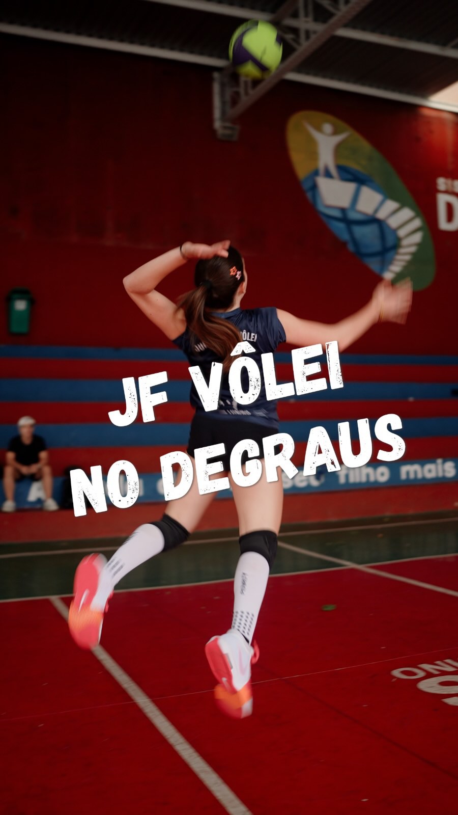 Você sabia que o esporte pode transformar uma criança?
Ele ensina disciplina, respeito, trabalho em equipe e fortalece a confiança, valores que vão muito além da quadra e acompanham para a vida toda.
E os alunos do Degraus têm a oportunidade de viver tudo isso com quem é referência em Vôlei. na cidade
A escolinha do JF Vôlei acontece de segunda a sexta, das 17h30 às 19h, para alunos a partir do 3º ano do ensino fundamental.
Mais do que aprender vôlei… é crescer, evoluir e se desenvolver com quem realmente entende do assunto.
Quer saber mais? Acesse o link na bio e garanta a vaga do seu filho!
#volei #jfvolei #sistemadegraus