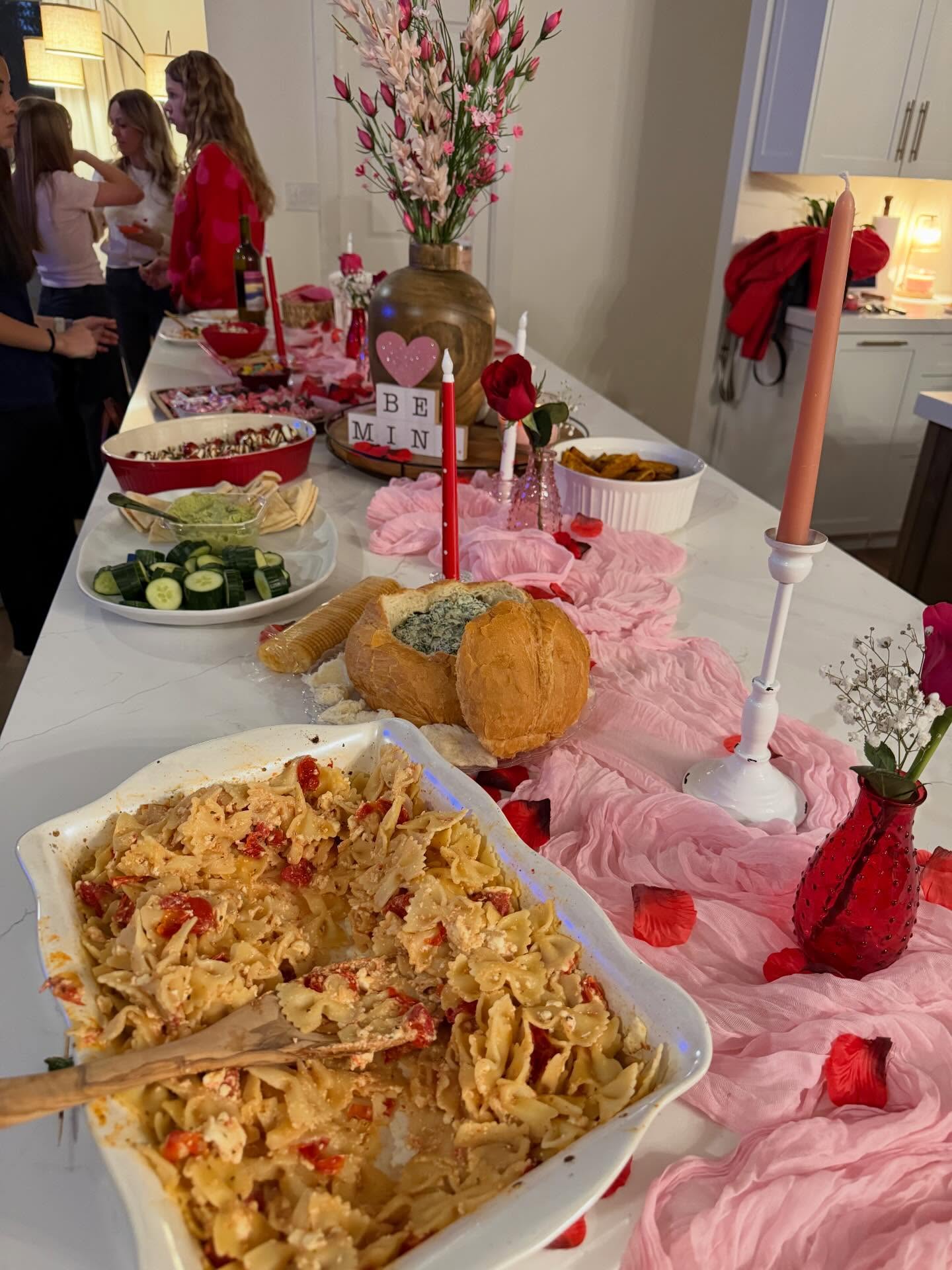 Galentine’s, but make it elevated ❤️✨
This in-home celebration was all about transforming a familiar space into something festive, welcoming, and memorable
You don’t need a venue to create a beautiful event—just the right vision and thoughtful details 🤍
📍 Northern Arizona
📩 Inquire through the link in my bio
#flagstaffevents #eventdesign #partyplanner #galentines #styledevents