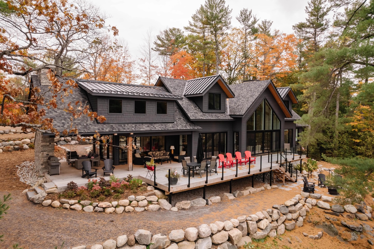 Where modern design blends seamlessly with cozy cottage charm.
#custombuild #lakelife #cottagehome
This Port Carling cottage showcases crisp white interiors, warm wood beams, and a breathtaking two-storey stone fireplace.
Complete with a full basketball court, beautifully landscaped grounds, and an upper-level walkway, this home invites you to unwind, play, and take in the stunning views.
Follow @pattymacbuilt for more home & cottage inspiration!
Follow @spencerdouglasmuskoka for more design content and inspiration.
.
.
.
The team involved:
Construction by @pattymacbuilt
Design by @spencerdouglasmuskoka
Tile Work, Interior/Exterior Labour: @chidgeycontractingltd
Exterior Finishing Material: @centurymilllumber
Framing Material: @cuttingbrosinc
Foundation: @eruditeconstruction
Interior Stairs and Railing: @greywoodcustom
Plumbing: @leeplumbingmuskoka
Interior Finishing Materials: @mcr_interiors
Roof: @nprexteriors
Masonry: @steenhofstoneworks
Interior/Exterior Finishing, Paint: @muskokalumber