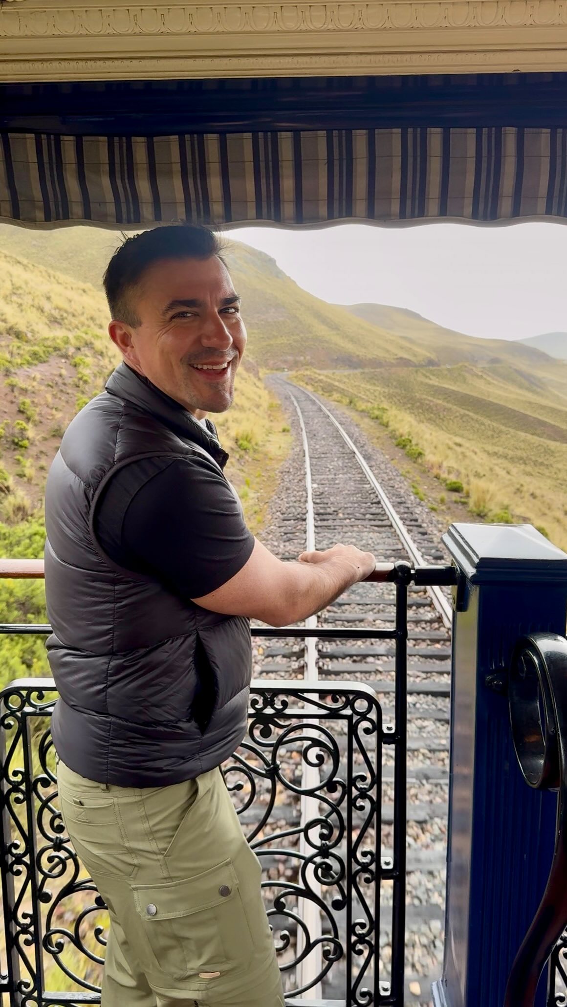 Not just a train, but a moving experience through the Andes. ⛰️🚂The @belmondandeanexplorer redefines what it means to travel 🧳
#jetlister
#traveladvisor
#AndeanExplorer
#bucketlisttravel