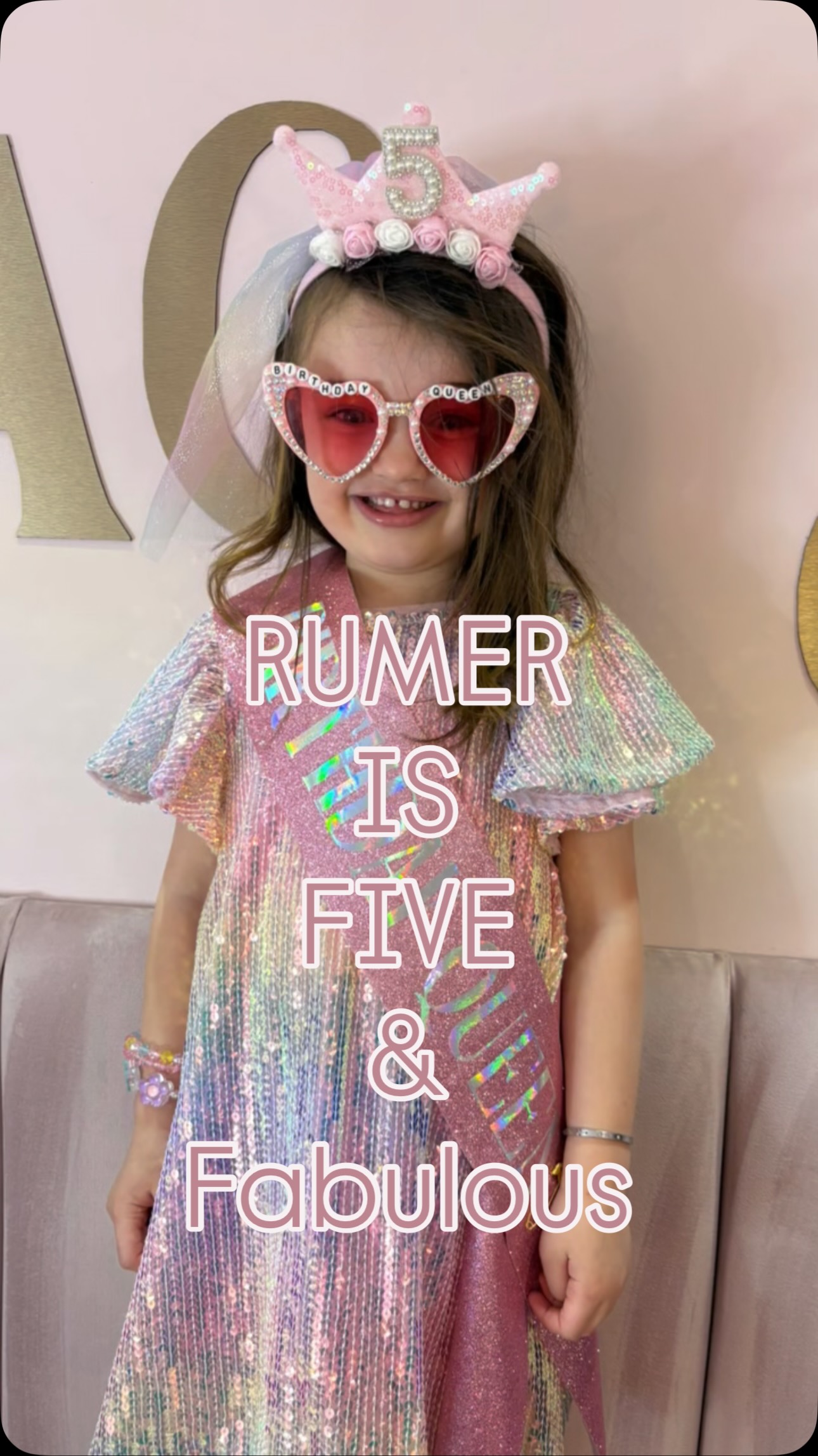Rumer is five & fabulous ๐๐๐ we loved celebrating you turning five Rumor and so happy to have you on our bus againโฆ thankyou so much @ashleighcutler for trusting us with your daughters party ๐ #wirral #wirralmums #party #mobilepamperparty #kidspamperparty