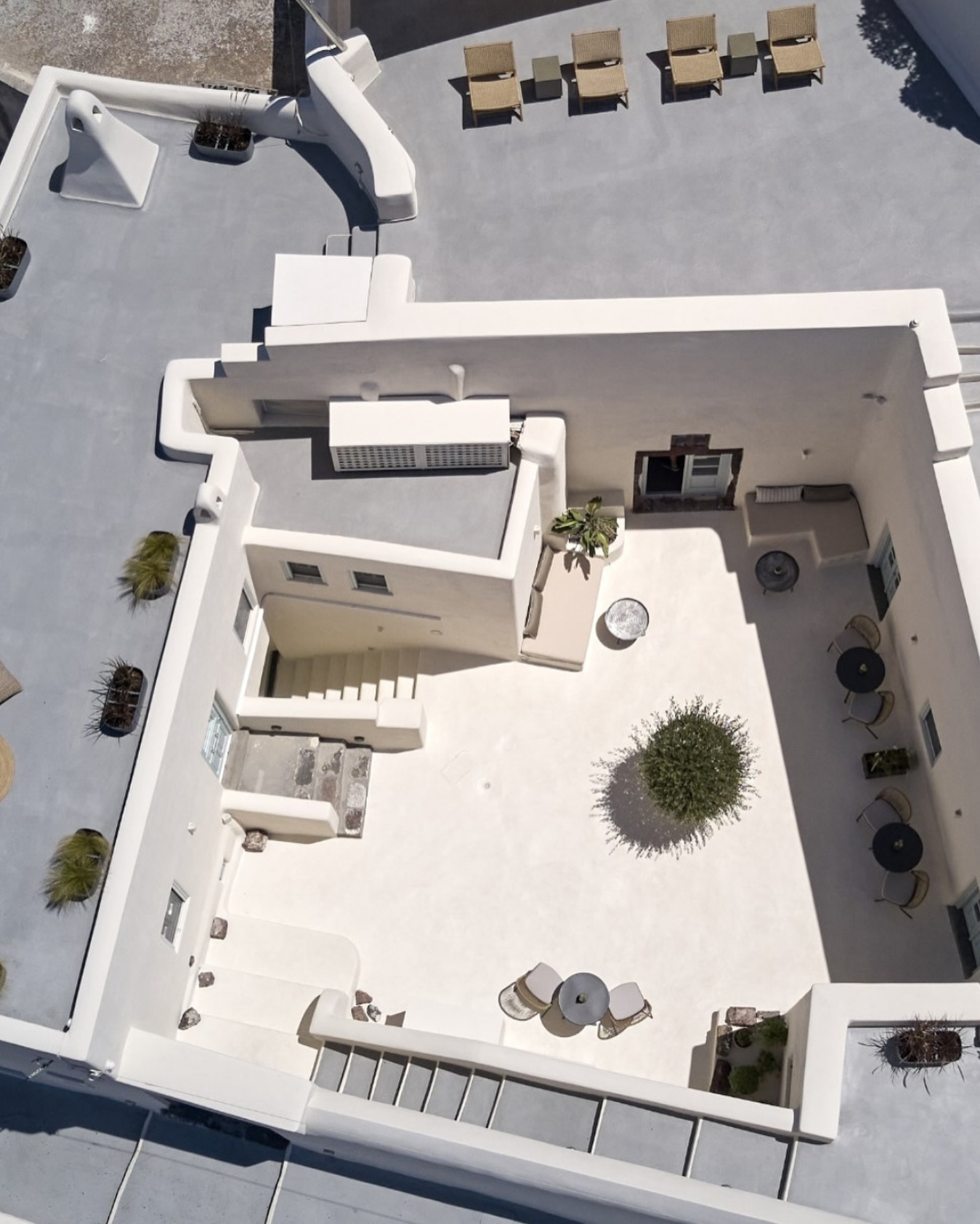 A stunning property is just the beginning.
We make sure it gets seen, booked and remembered.