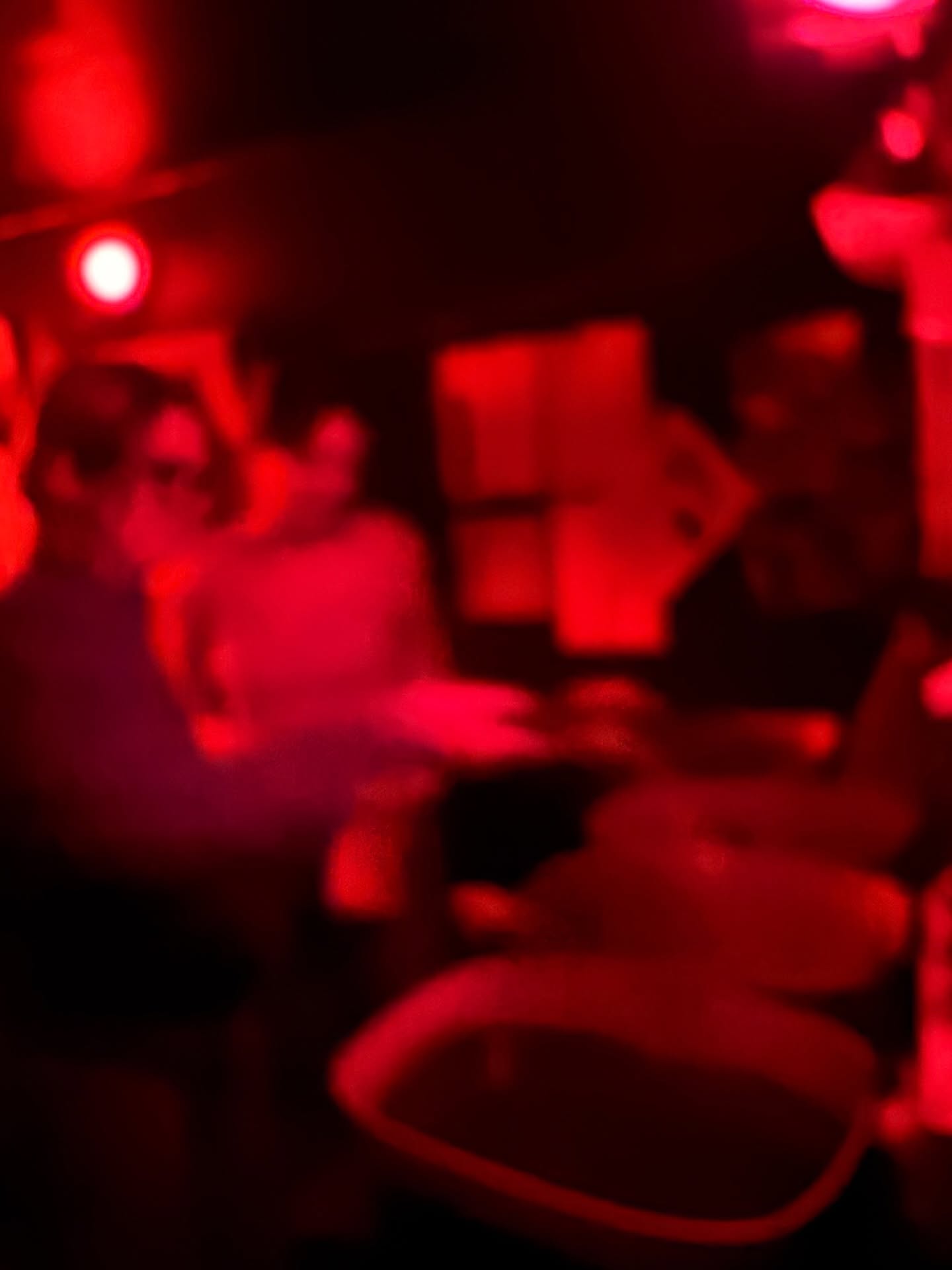 Lovely Louisa and Eliza joined me on Monday for a mother/daughter darkroom day! Developing film and printing from negatives. Thanks for joining me for this fab 1:2! Browse my 1:1 workshops on my website
Www.thedarkroomatbeachcreative.org