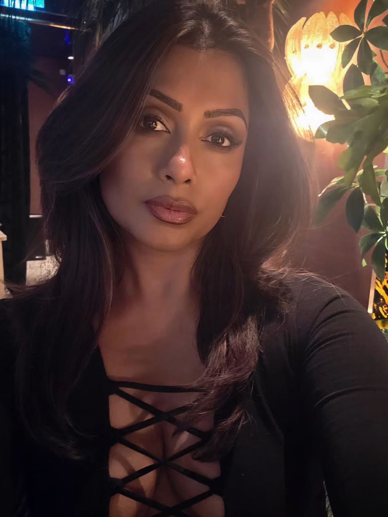 Client selfie of my gorgeous client
Styled by herself at home just shows the power of a great haircut
When the cut is right it works with you not against you Effortless versatile and still looking salon fresh
#GoodHairDay #PrecisionCut #EffortlessStyle #HairByMe #THEWAYYOUWEARIT