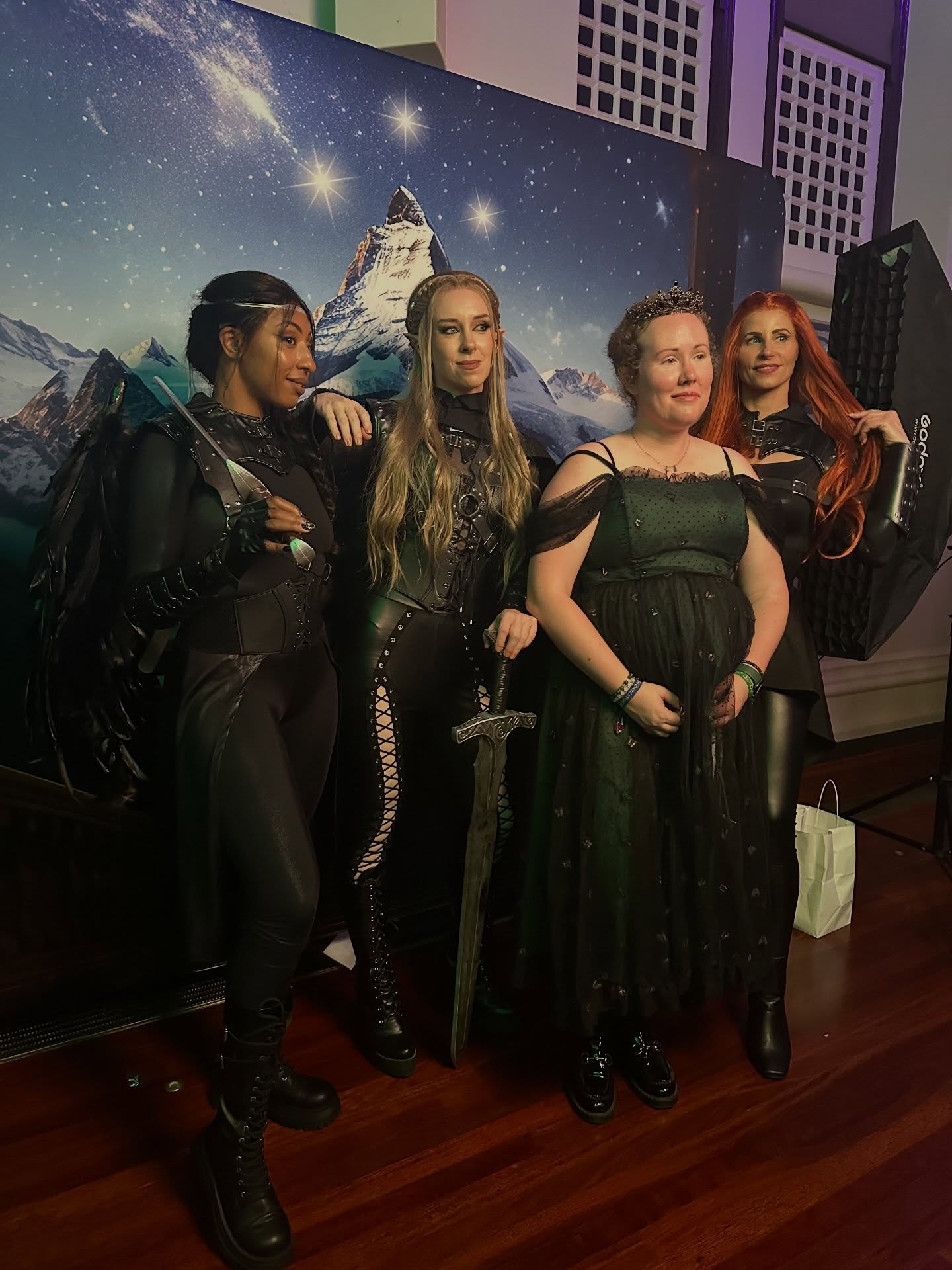 More pics from the @celestialfantasyevents Perth ball. Forgive the photo dump i’m about to do… I’m finally well enough to go through everything (had a nasty flu bug or something) @authorjessicagleave @lillianarose11