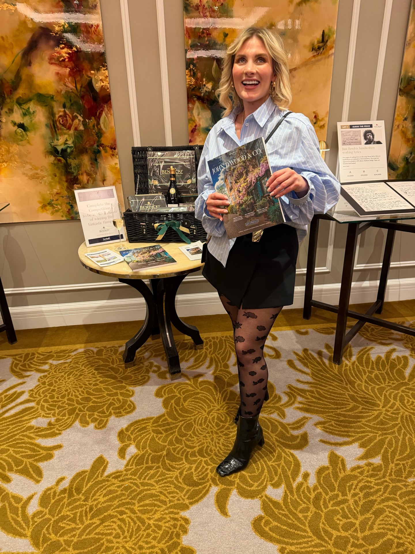 Good to be out on Wednesday evening for the John D Wood magazine launch.
Always valuable connecting with others in the industry, sharing ideas and having proper conversations face to face.
They also put together a guess the property price game which was a lot more competitive (and fun) than expected.
A great evening all round. @johndwoodco
#ahandwithproperty #propertyfinder #propertysourcing #sloanesquare #property