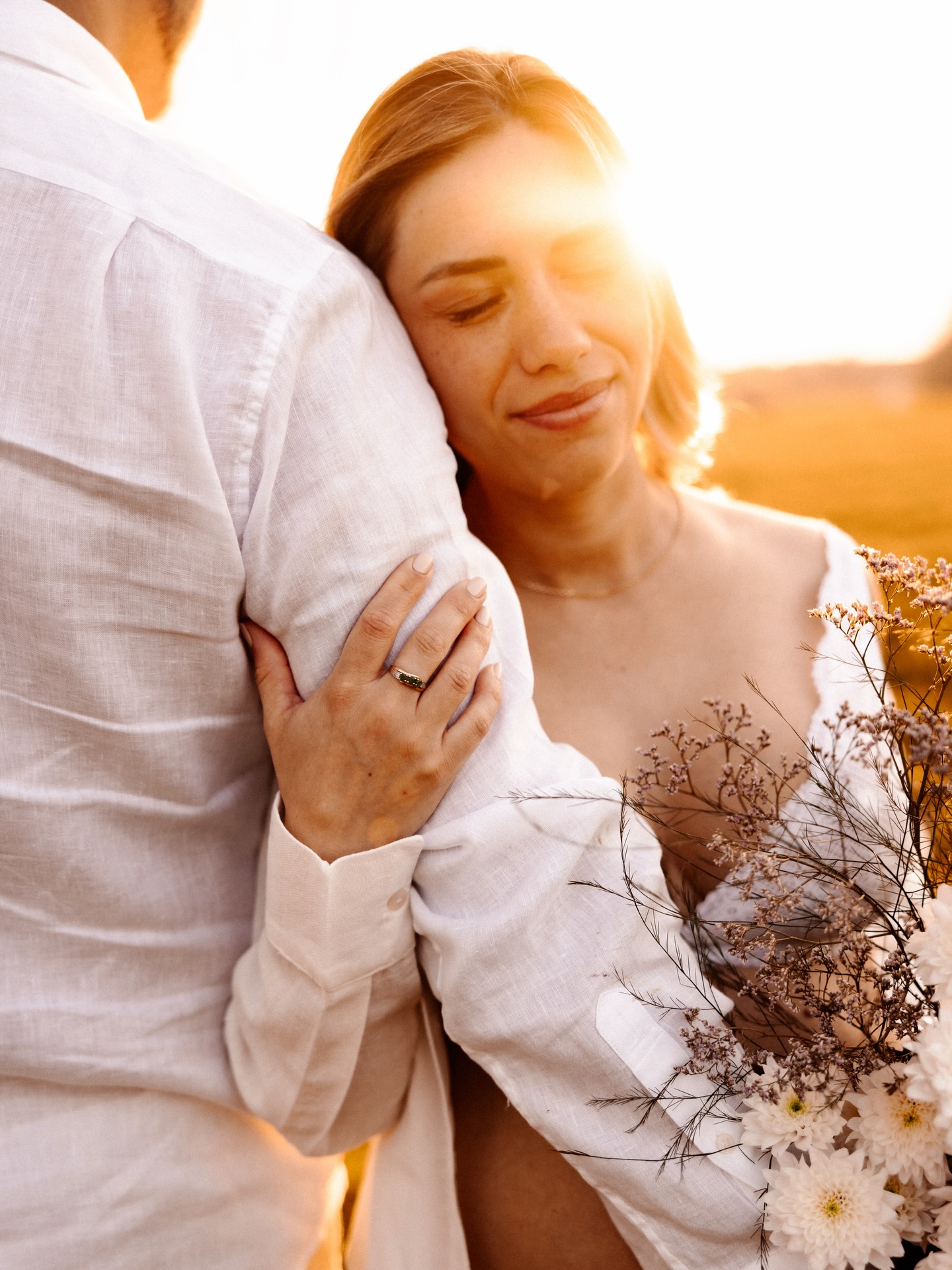 #grossesse ☀️
Les séances au coucher de soleil sont mes préférées ! 🫶🏼☀️
On en parle de cette séance IN-CRO-YA-BLE & de ce magnifique couple ?
Et encore vous n’avez pas tout vu ! 🫣📸
Merci à L&G pour leur confiance et pour me permettre de vous partager ces pépites.
C’était la première séance de l’année en « Golden Hour » et plein d’autres sont à venir pour ma plus grande joie. 🤩
📸 Elodie.B - Photographie 🪩
Photographe basée en Seine-et-Marne & IDF.
Mariage, Maternité, Naissance & Famille.
🌐 www.elodiebphotographie.com
@elodie.bphotographie
elodie.b-photographie@outlook.com
#photographe77 #photographeseineetmarne #photographeiledefrance photographemariage photographemariage77 photographematernite photographematernite77 photographegrossesse photographegrossesse77 photographeparis shootinggrossesse shootingbebe shootingnaissance shootingnaissance77 shootingmaternite77