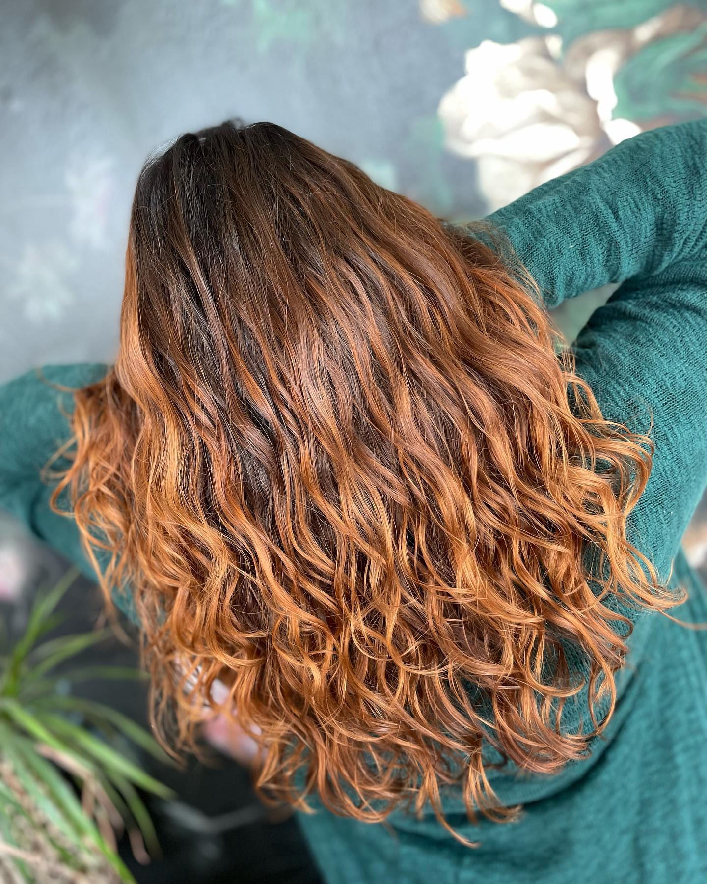 Eure Kopfkünstler wünschen euch einen wunderschönen herbstlichen Samstag 🍁🍂
#balayage #balayagehair #copperhair #copperbalayage #hairdresser #curlyhair #evohair #urbanalchemy #marianila #olaplex #dyson #ghd #newflag #köpenick #kopfkünstler