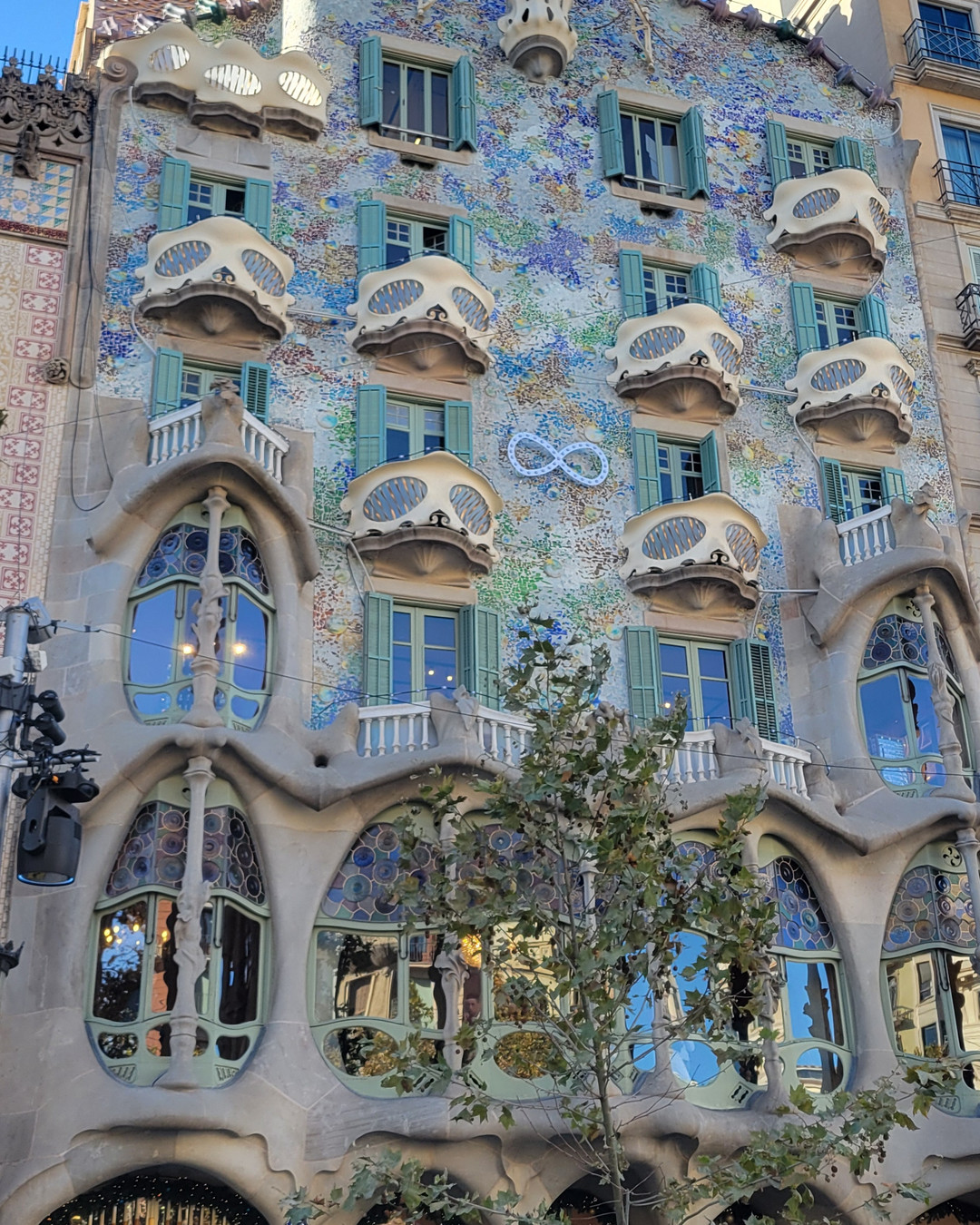 Exploring the vibrant streets and stunning architecture of Spain feels like a dream come true. From the golden beaches to the historic plazas, there is something magical around every corner. We cannot wait to share more of this beautiful journey with you. What is your favorite Spanish city to visit? 💃☀️🥘🍷🌍✨ Link in bio #SpainTravel #VisitSpain #SpanishVibes #TravelGram #ExploreEurope #Wanderlust #SpainTrip #BeautifulDestinations #MediterraneanLife #TravelSpain
