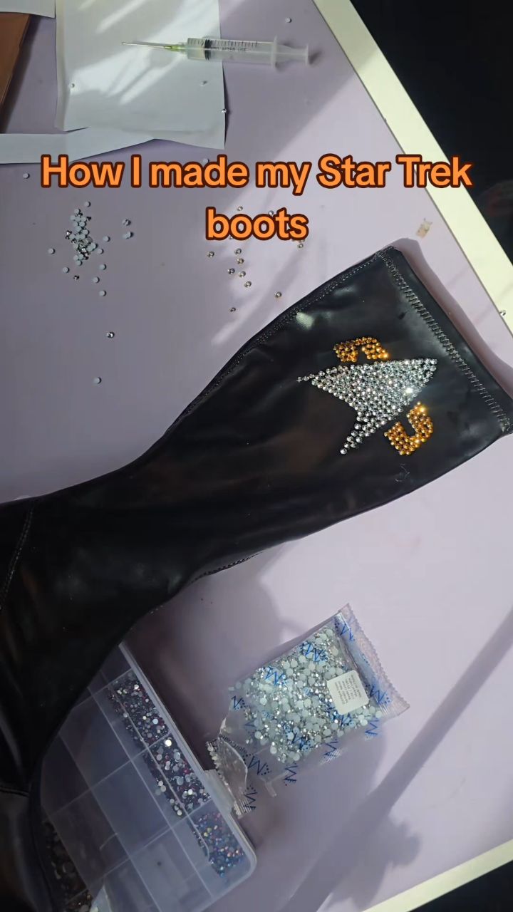 Would you want a pair?
#StarTrek #trekkie #startrekcosplay @startrek