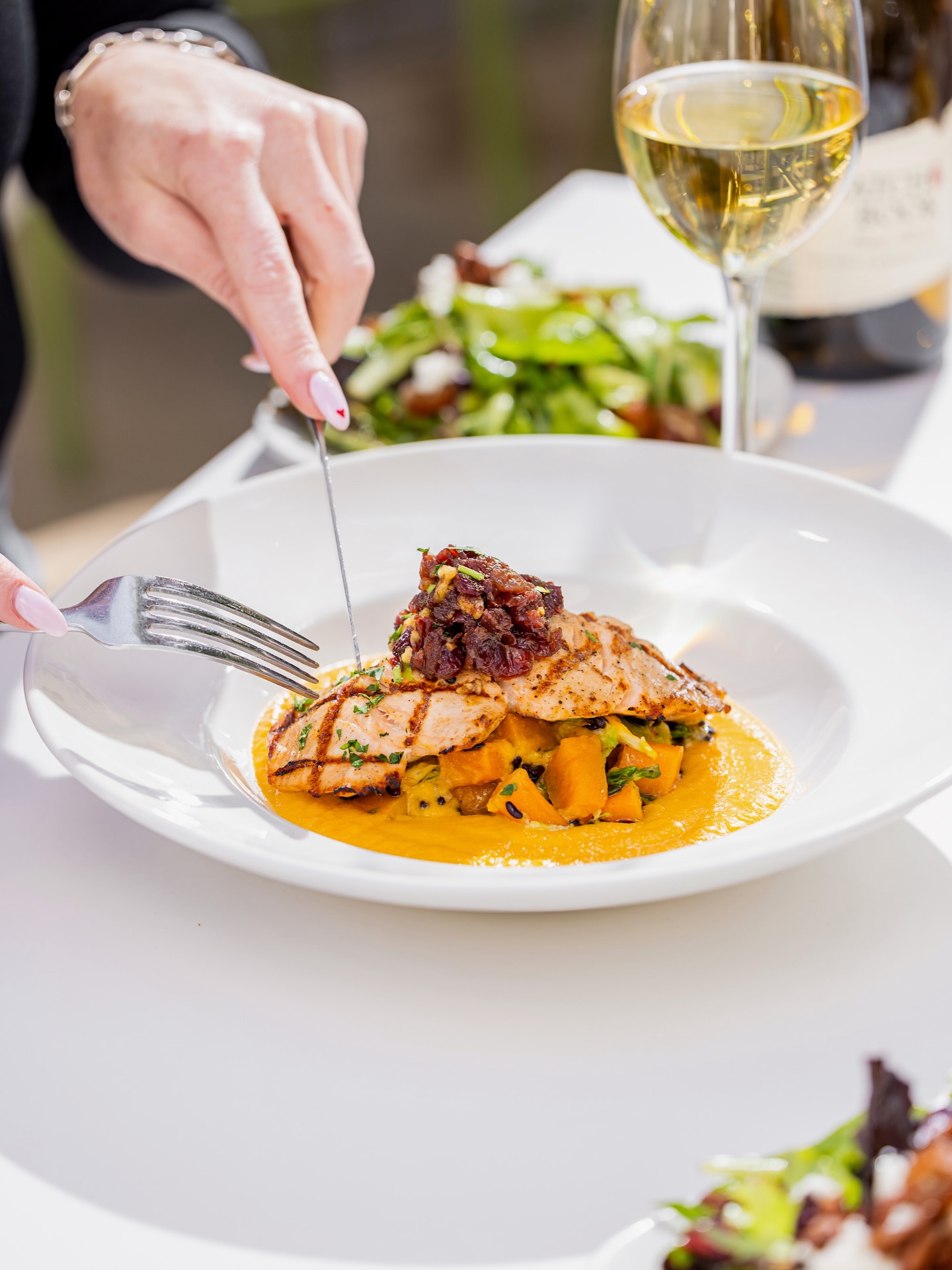 uncork your monday🍷three courses, a bottle of wine, and good company—because mondays deserv....