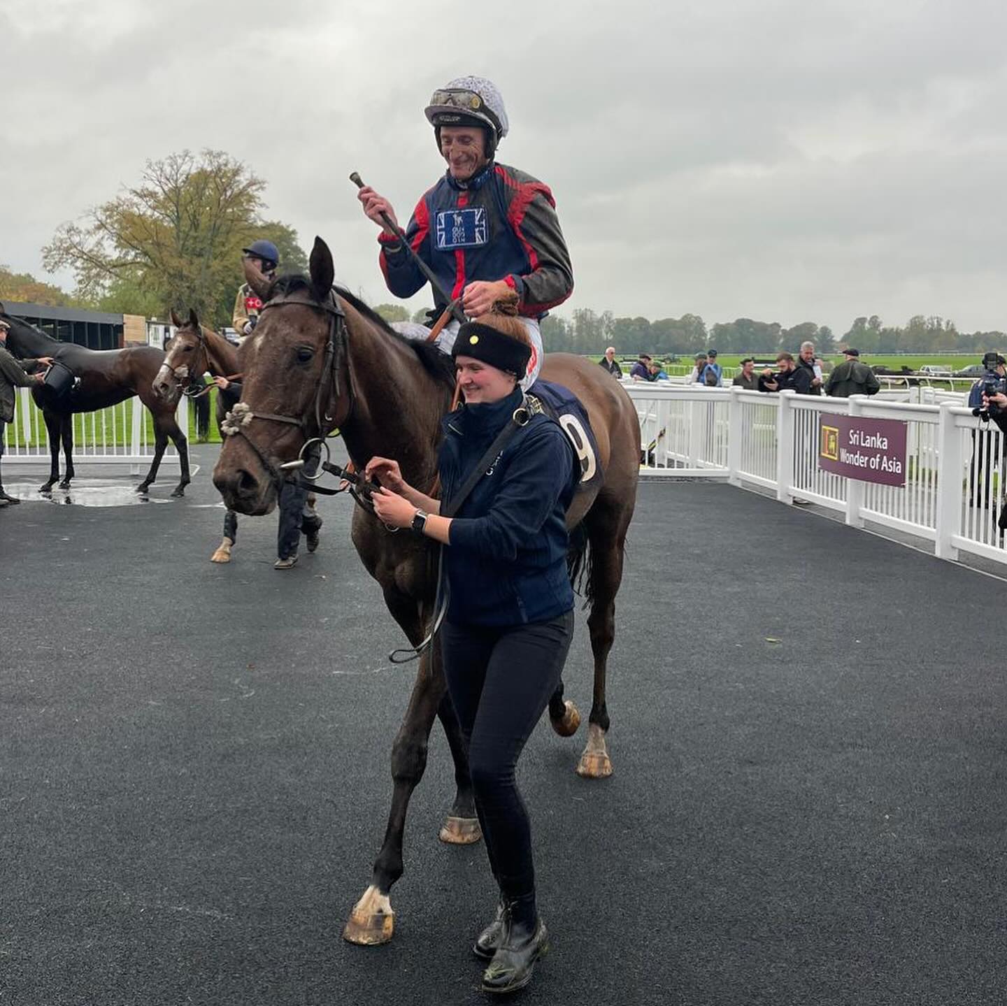 Fantastic efforts today from Ocean Walz 🥈 @dazjacob and The Winslow Boy 🥉 @benposte89 @ctdracing at @worcesterraces . Well done to @aimee_jaine and @katie_powell125 who put in the hard work with these two young horses, hopefully plenty to look forward to #nationalhuntracing #thefuture #dahlbury #stallion #britishbreeding #tomsymondsracing #teamsymonds #redmillshorsefeeds #gundoggin