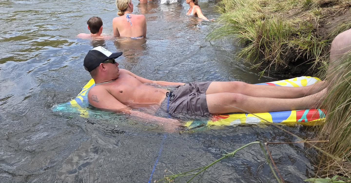 Very cold water @splashyfenfest next year we needa invest in water heaters😂😂😂