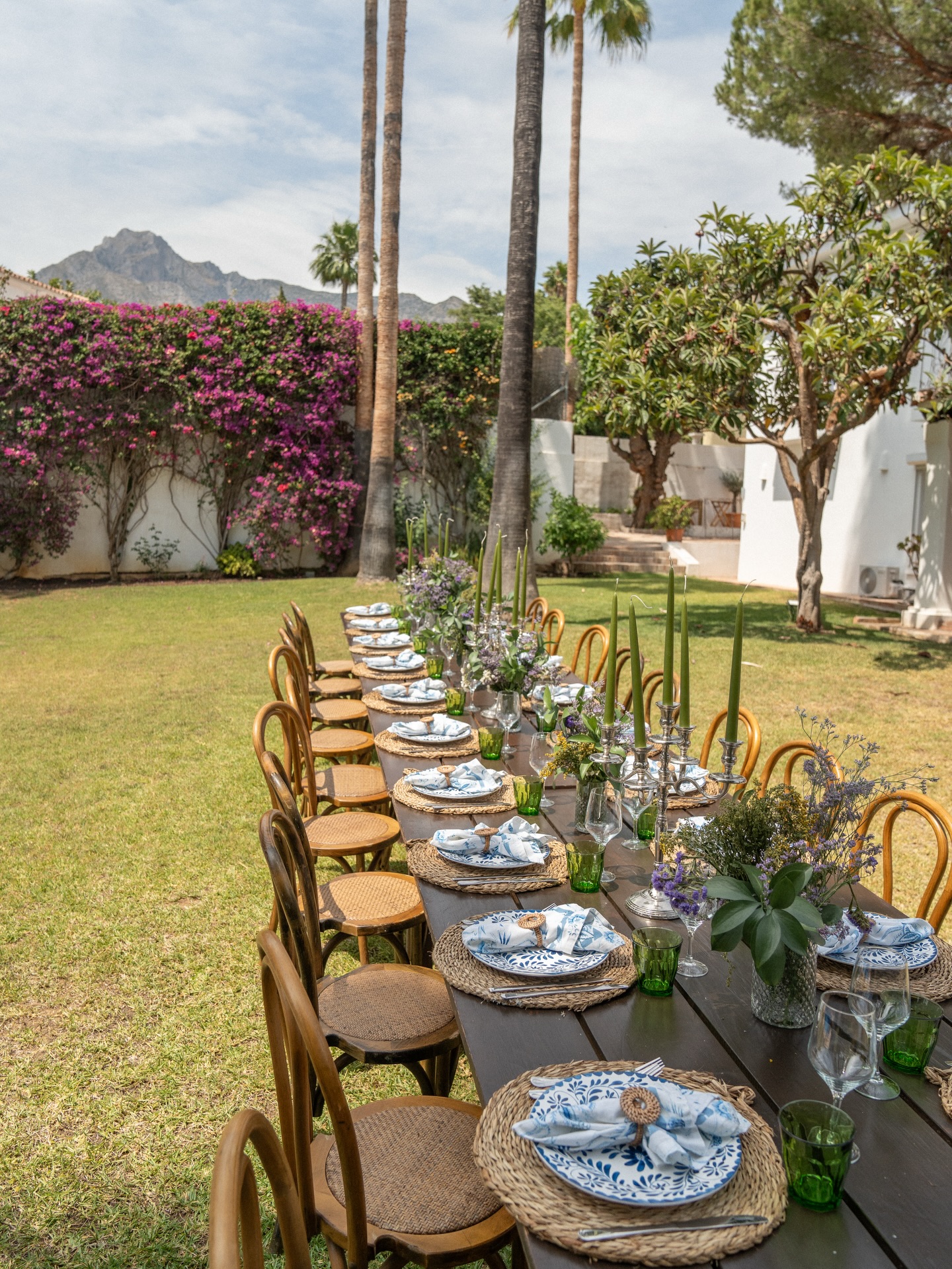 🥂 Before it all begins 🥂
Preparation, focus and attention to every detail.
At Dani’s Catering, every event starts long before the guests arrive — making sure everything feels effortless, smooth and beautifully executed ✨💐
That’s where the experience begins.