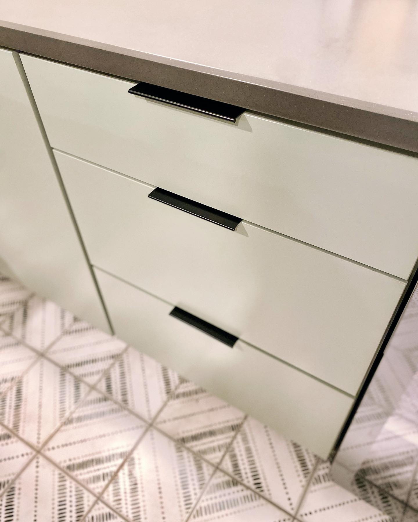 Finally seeing pretty things happen after 2 years of work down in the basement 🤠✨ thanks @danbinks95 😘