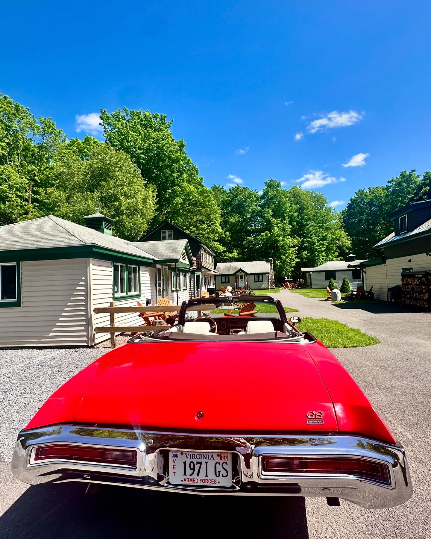 Memorial Day Weekend is almost here! We still have 3 cabins open! Link in bio! Last minute special offered 😎 #adirondacks #memorialdayweekend #oldforge #goodvibes #longweekend #celebrate