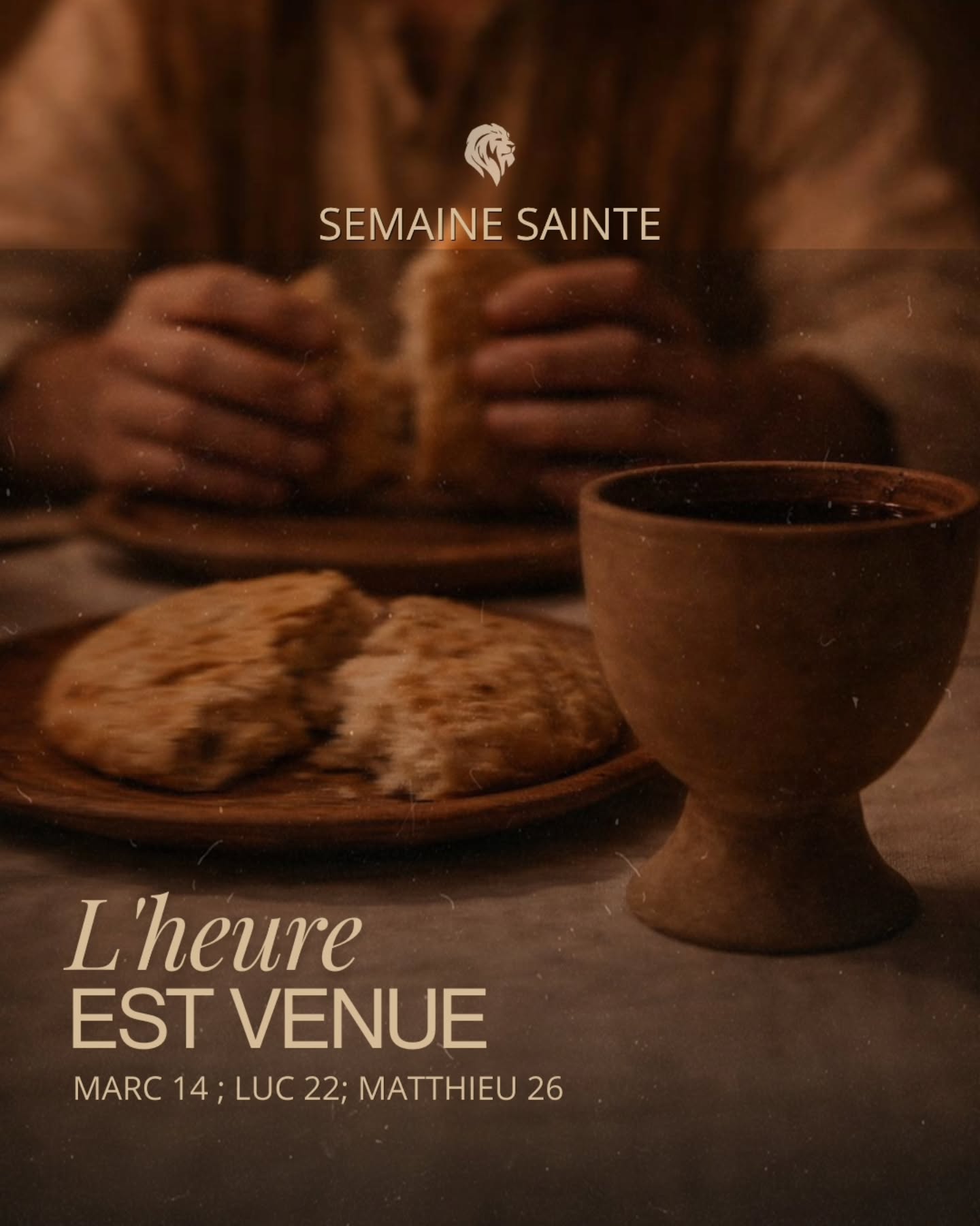 Semaine Sainte – Jour 5 : La Sainte Cène, Gethsémané et l’arrestation
La nuit où tout bascule. À la table, Jésus rompt le pain.
Il ne parle pas seulement d’un repas… Il parle de Son corps livré, de Son sang versé.
Puis Gethsémané. Un lieu d'angoisse, de solitude, d’abandon. Jésus voit la coupe… et choisit d’obéir :
« Non pas ma volonté, mais la tienne. » (Luc 22:42)
Et enfin, l’arrestation. Jésus ne fuit pas. Il ne résiste pas.
Il se livre volontairement. Ce jour nous révèle un amour qui va jusqu’au bout. Un amour qui obéit. Un amour qui se donne.
#SemaineSainte #SainteCène #Gethsémané #Obéissance #Jésus Pâques