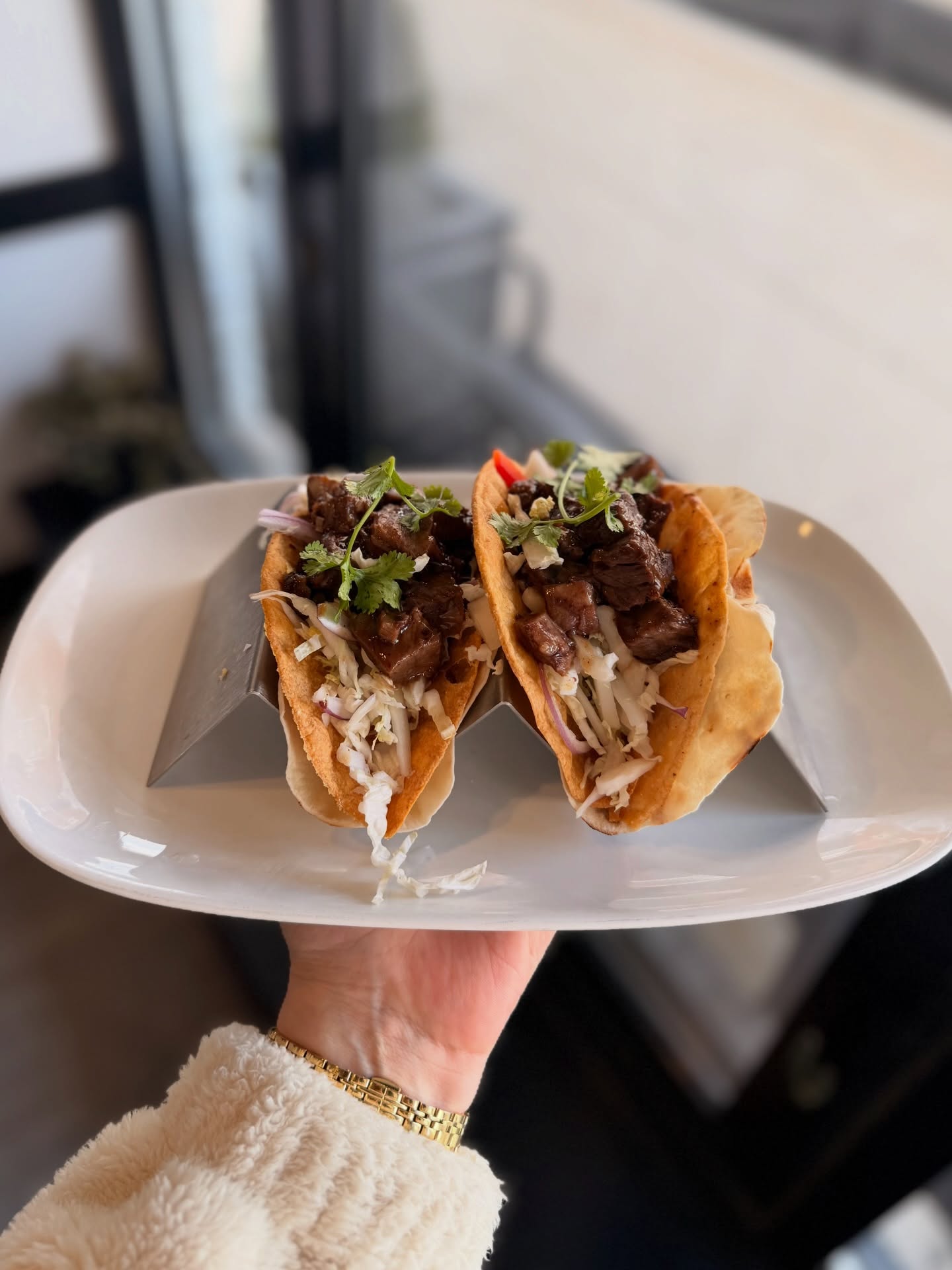 Rain rain, go away! ☔️ Today is the perfect day to enjoy our Korean BBQ Short Rib Tacos! 🌮 Bringing both crispy and soft tortillas for the perfect bite, these sweet, tangy tacos are ready for your next adventure!
#cookneedham #cookrestaurant #needhamma #bostonfoodies #koreanbbq