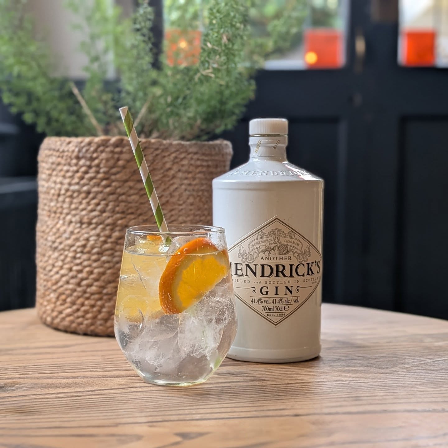 Hendricks Another Gin, infused with Cacao, Orange Blossom and Citrus. Paired perfectly with Fever Tree tonic and a wedge of orange 🍊 #summershere #bankholiday #easterweekend