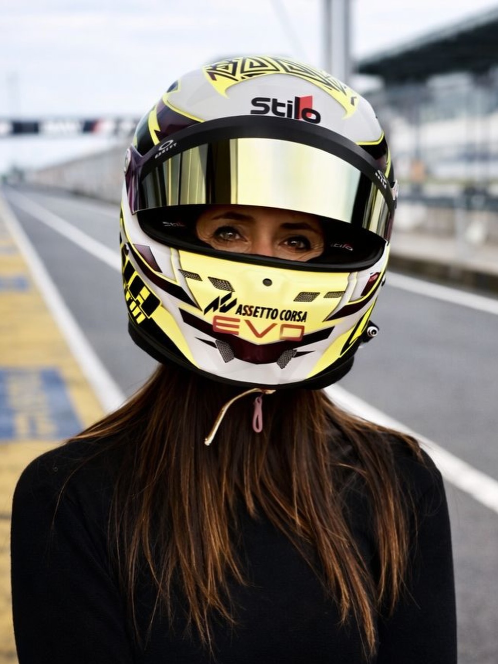 Program drops this week.
For now — my helmet for the season.
And I did play with AI 😜
.
@stilo_official
@danieldesigns.it_italy
@assettocorsa
@iron.dames
.
#helmet #motorsport #drivenbydreams #irondames #justfast