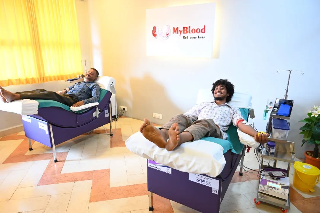 We sincerely appreciate Somashekhar Halaki for voluntarily donating blood at Myblood Charitable Blood Bank and supporting this noble life-saving initiative. His generous act strengthens the efforts to provide timely assistance to patients in critical need and reflects a deep sense of compassion and responsibility
.
.
.
#maheshfoundation #bloodbank #belagavi #karnataka #india