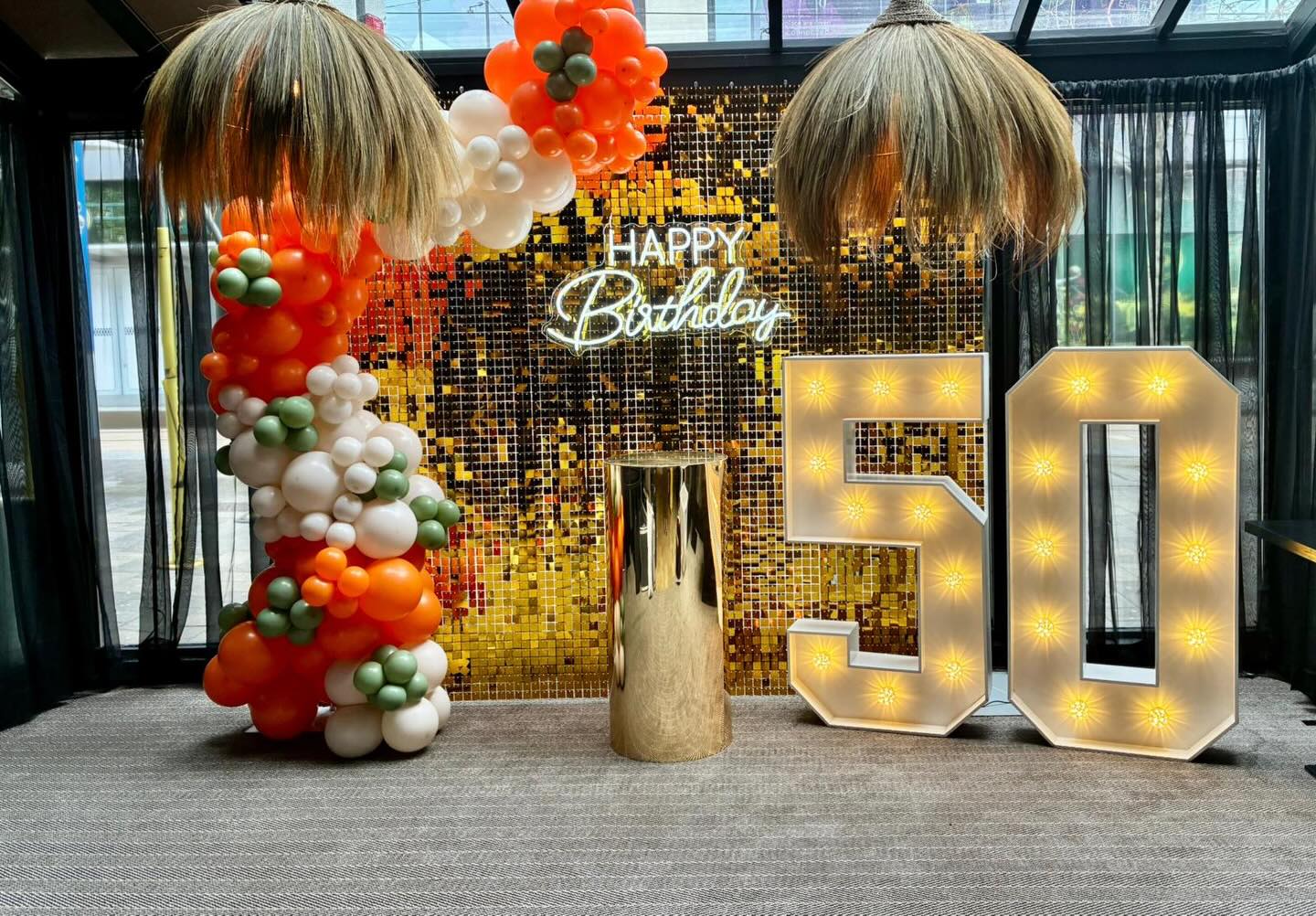 Sundays display with balloons by @sallysevents24