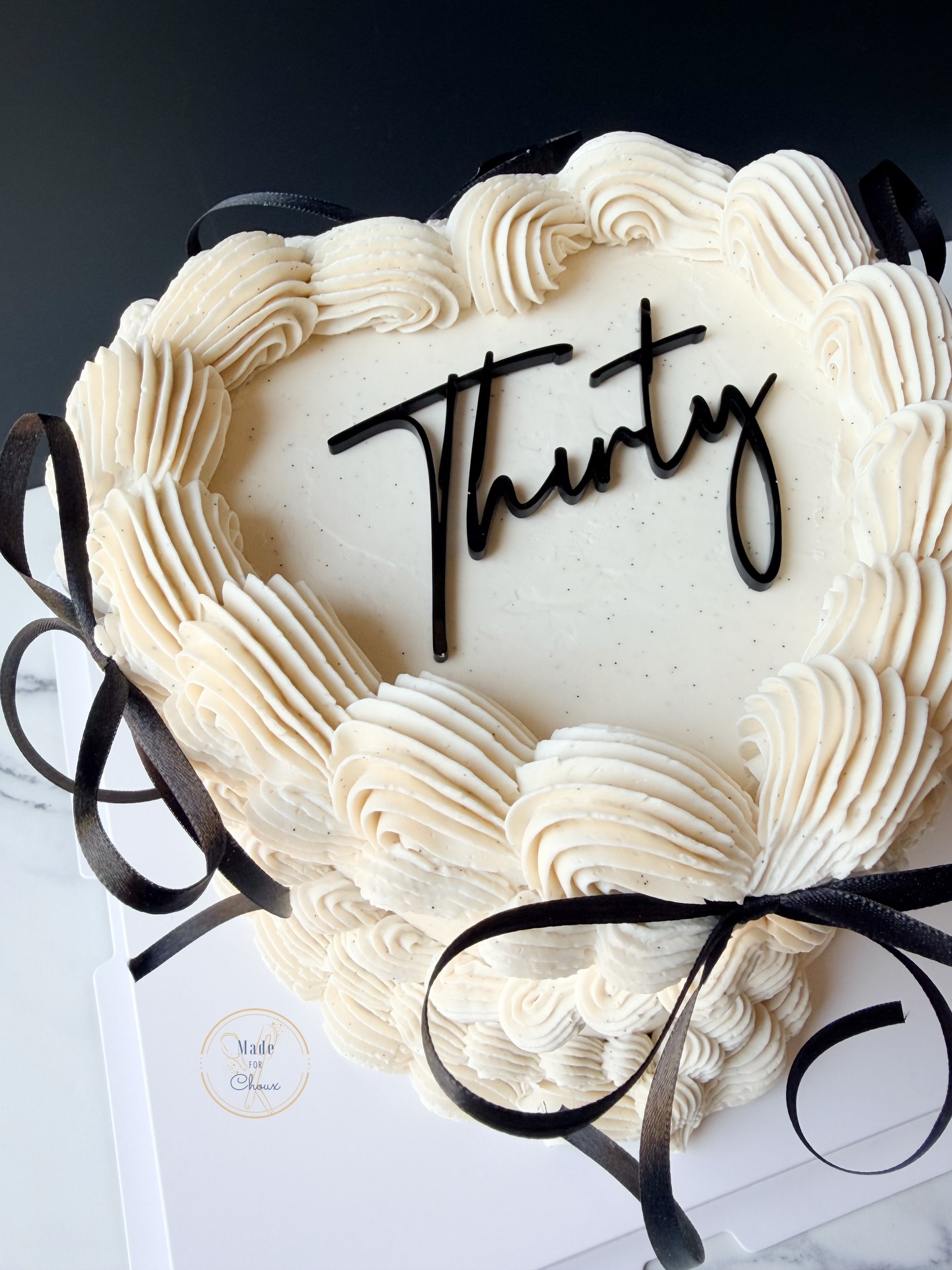 Sometimes I make other things…
This is a 3 layer 6” vintage heart cake with strawberry coulis and fresh chopped strawberries and vanilla bean buttercream adorned with hand tie black bows.
Acrylic topper by another local momma @kreating_creations (reach out via Facebook)
#birthdaycake #vintagecakes #thirty #delawarebaker #middletownde