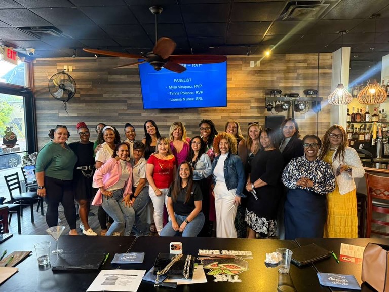 THIS is what it looks like when BECC members step up and move the community forward.
Major love to Timna Polanco and Lisyenía Núñez for putting together a whole experience today that poured directly into women across Kissimmee. The room was filled with women ready to get to the bag, get the knowledge, and get in position for their financial future.
When women are in the room together, sharing, learning, and building, you can feel the shift happening in real time. That’s how generational impact is created. That’s how we move our city forward.
Timna and Lissy didn’t wait. They created the space and made sure women had what they needed. That’s BECC energy all day.
We are proud. For real.
Go ahead and show them love in the comments and celebrate the work they put in for the community today 🔥👏🏾