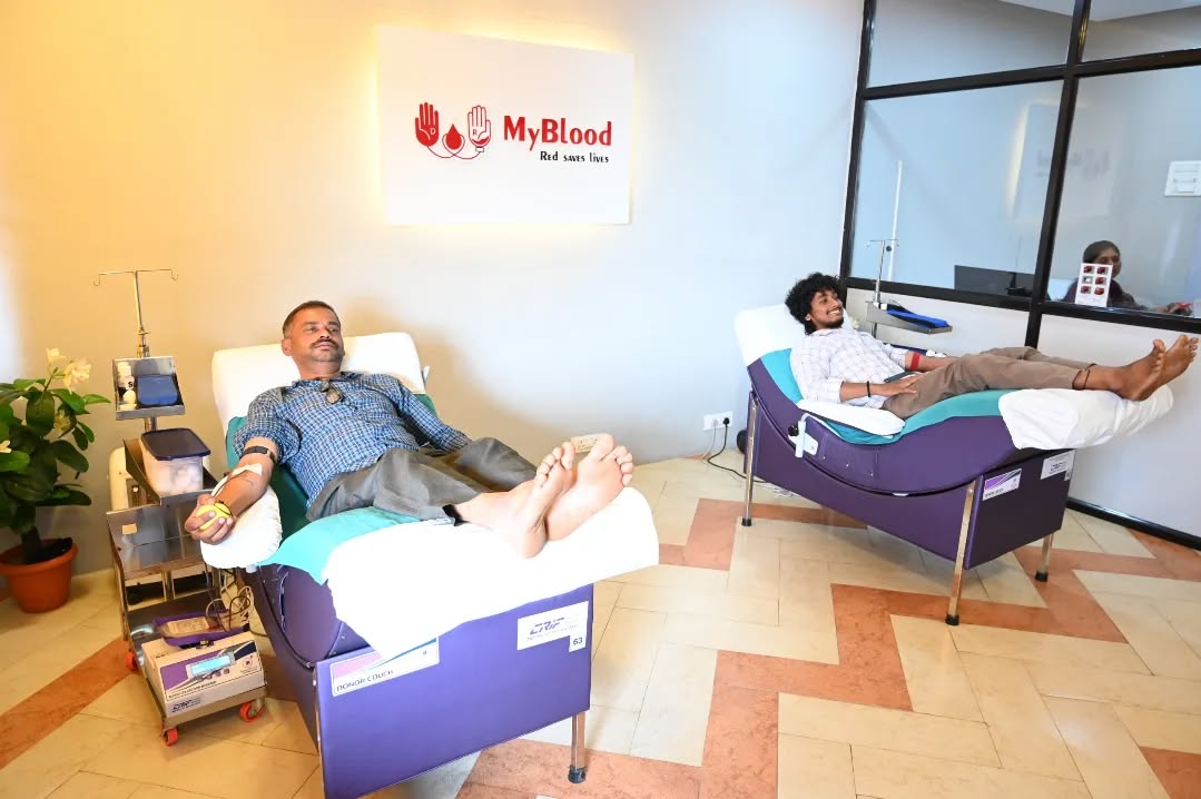 Raju Kurbat’s blood donation at Myblood Charitable Blood Bank is an example of selflessness and humanity. By giving blood, he provides life-saving support to patients in urgent need, spreading hope and inspiring countless others to step forward and make a meaningful difference in the society.
.
.
.
#maheshfoundation #bloodbank #belagavi #karnataka #india